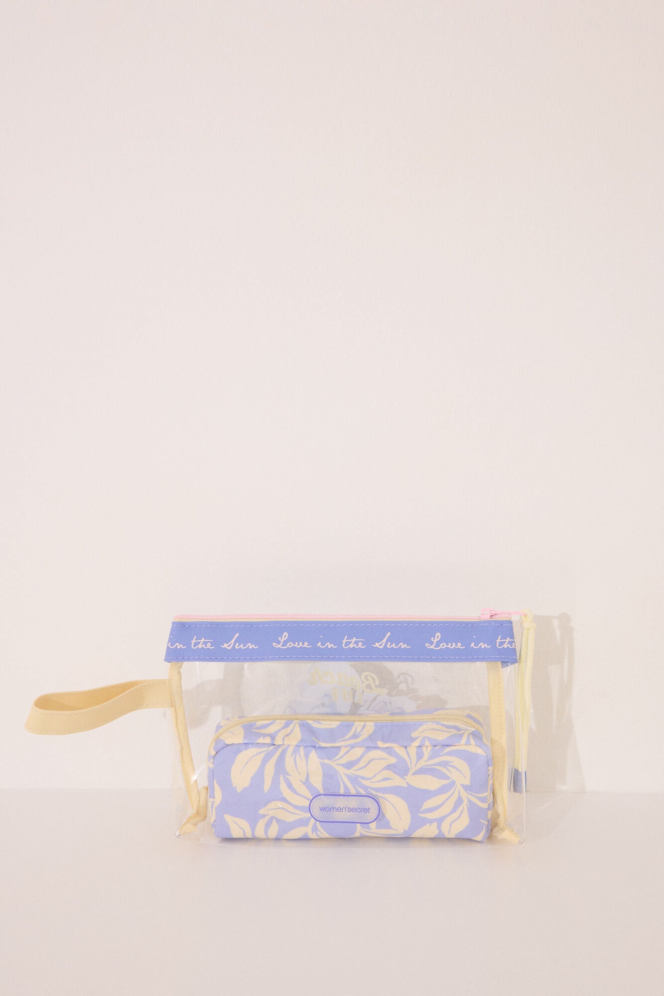 Women Secret_Pack of 2 Lilo &amp; Stitch Toiletry Bags_4842928_19_04