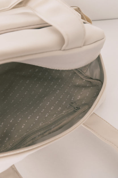 Women Secret_Large Ivory Rubber Vanity Case_4842934_96_03