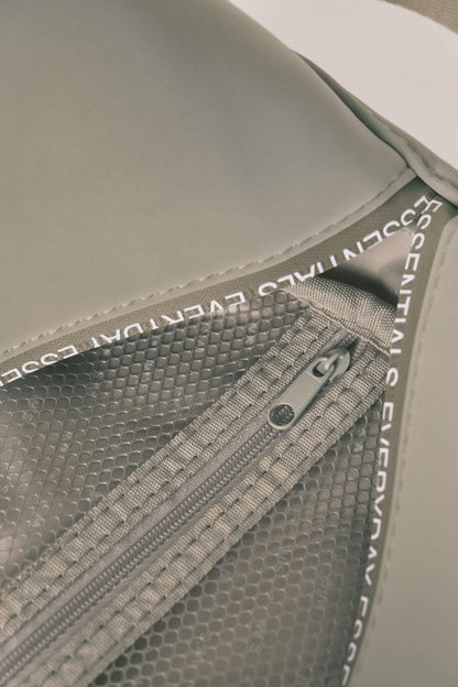 Women Secret_Medium Rubber Khaki Vanity Case_4842937_91_05