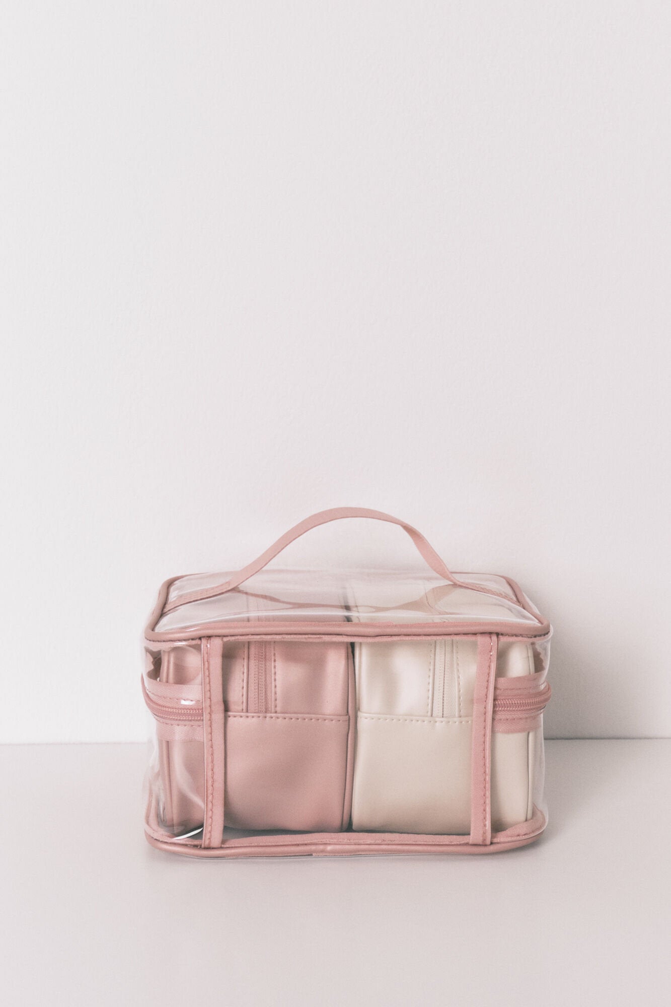 Women Secret_Pack of 3 Metallic Rubber Toiletry Bags_4842939_71_01