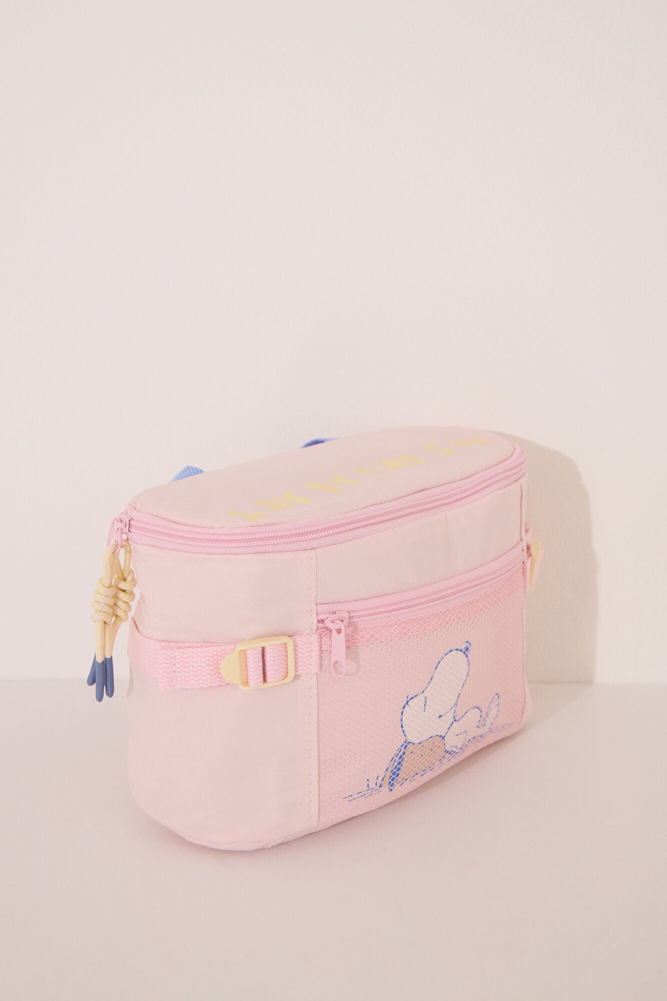 Women Secret_Large Pink Snoopy Vanity Case_4842943_70_04