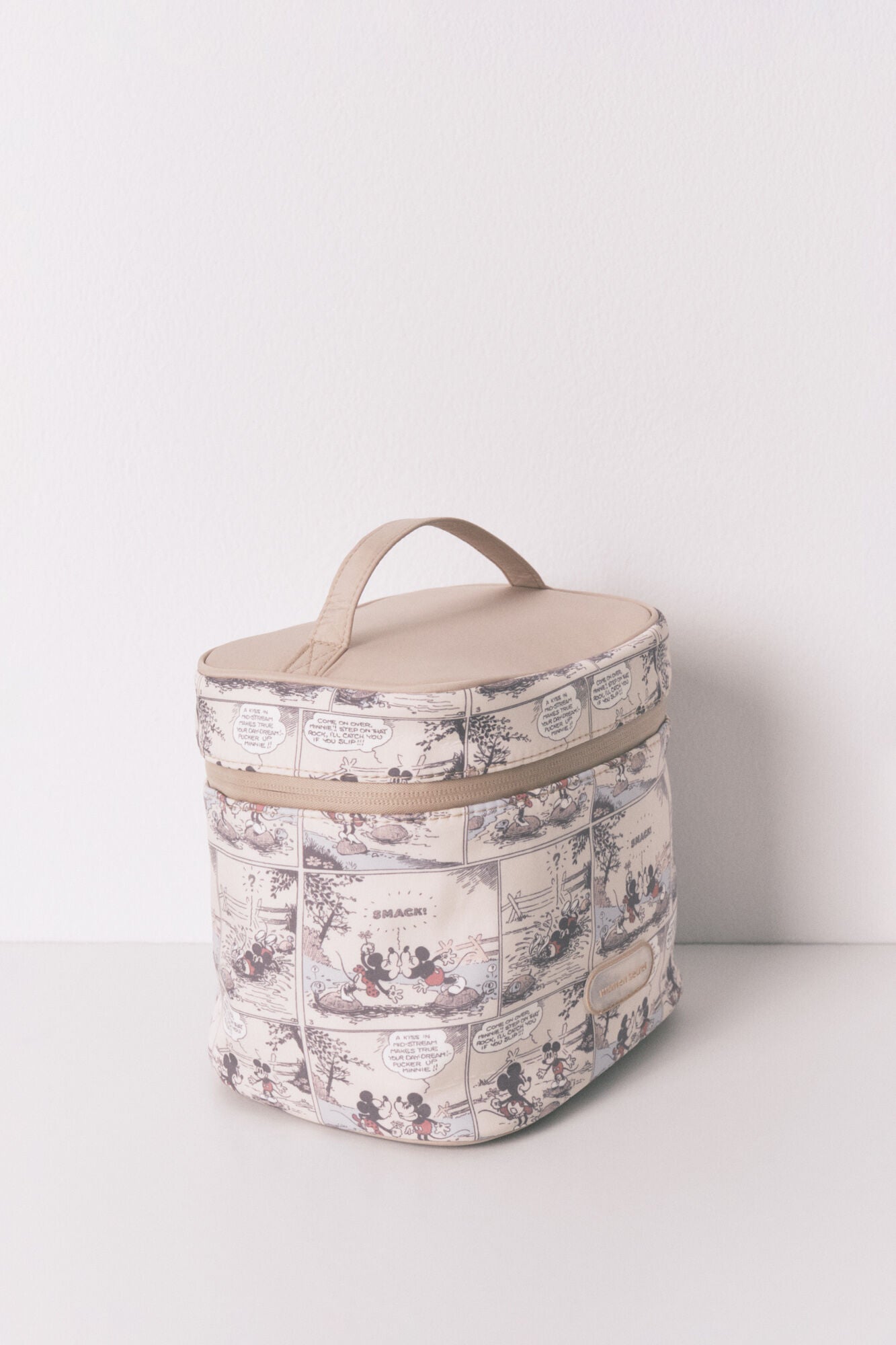 Women Secret_Multicoloured_Mickey Mouse Medium Nylon Vanity Case_4842951_98_04