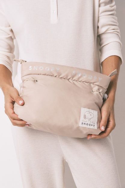 Women Secret_Tan_Medium Puffer Beige Snoopy Vanity Case_4842955_33_03