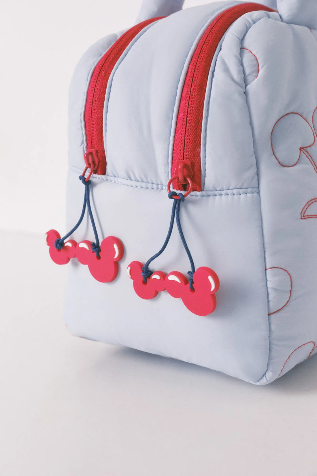 Women Secret_Medium Blue_Blue Large Padded Vanity Case Mickey_4843015_14_02