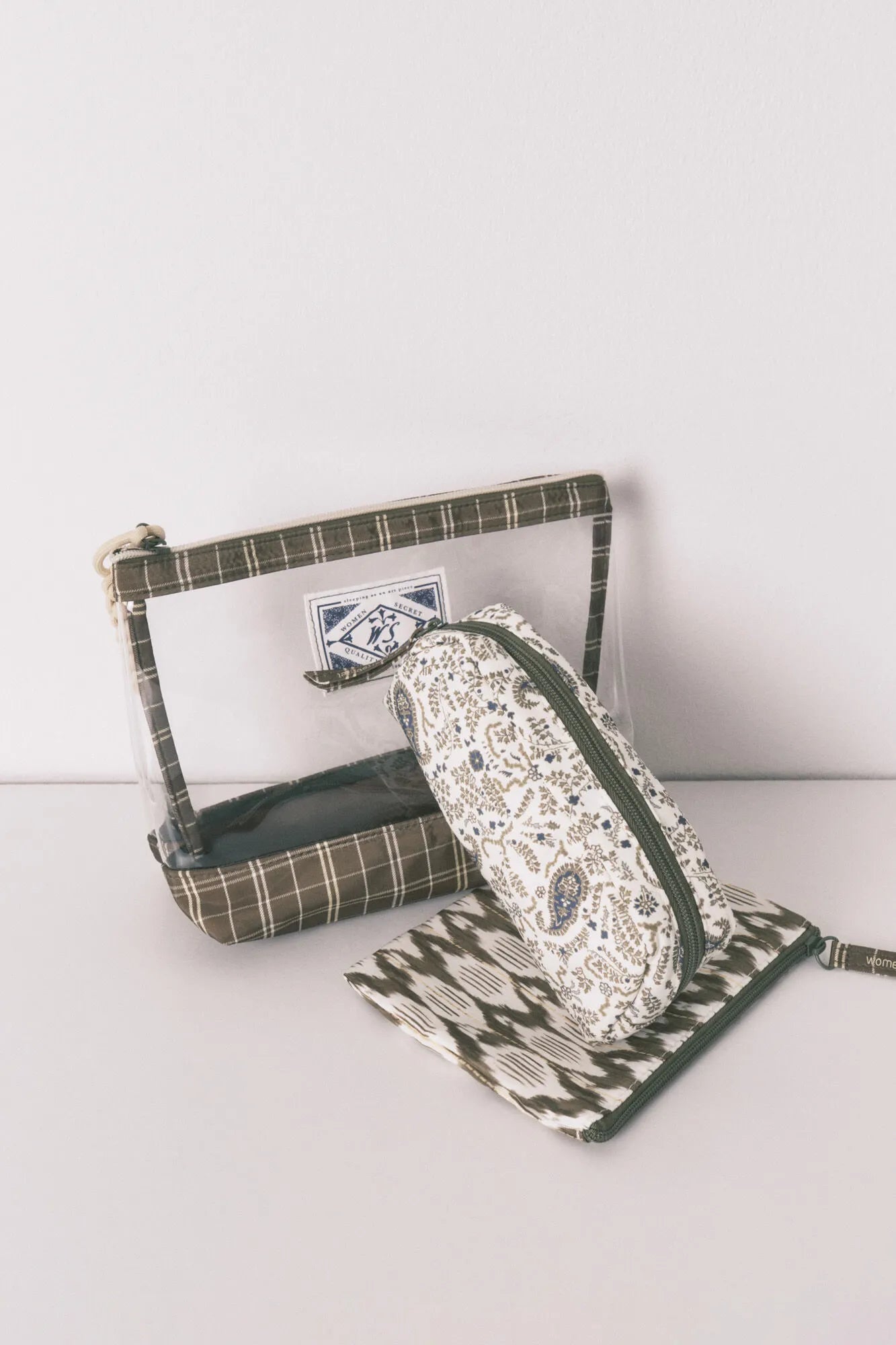 Women Secret_Dark Khaki_Green 3-Pack Printed Vanity Cases_4843018_91_01