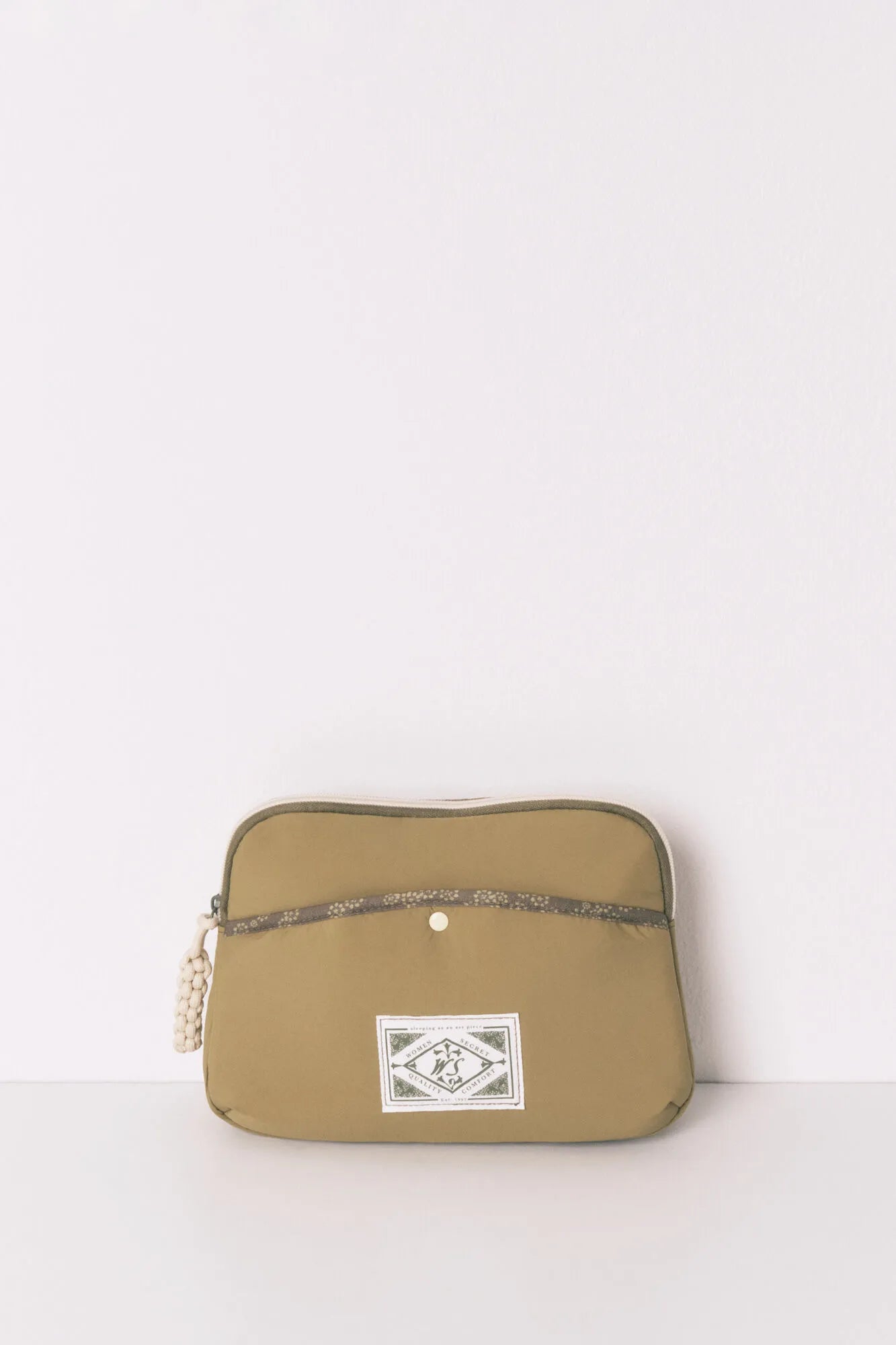 Women Secret_Light Khaki_Vivid Green Medium Floral Vanity Case_4843020_94_01