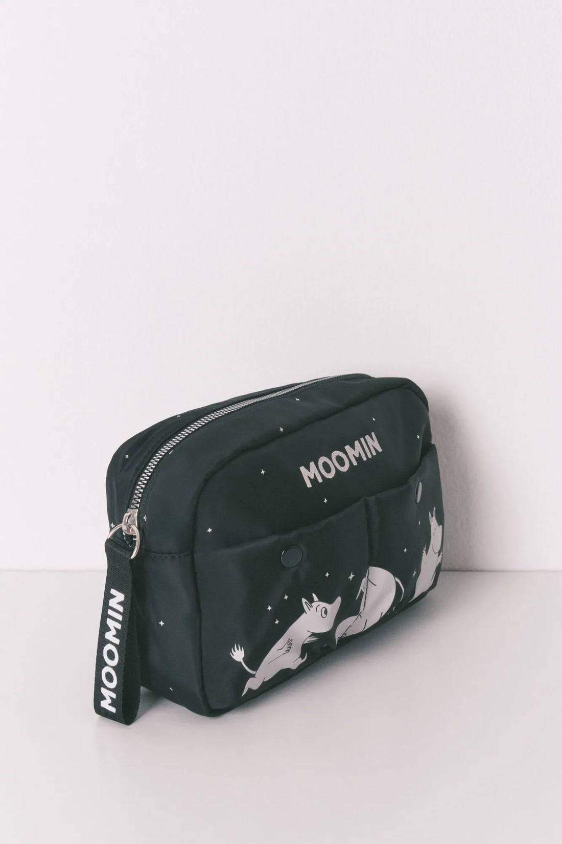 Women Secret_Black_Black Nylon Medium Vanity Case Moomin_4843022_01_01