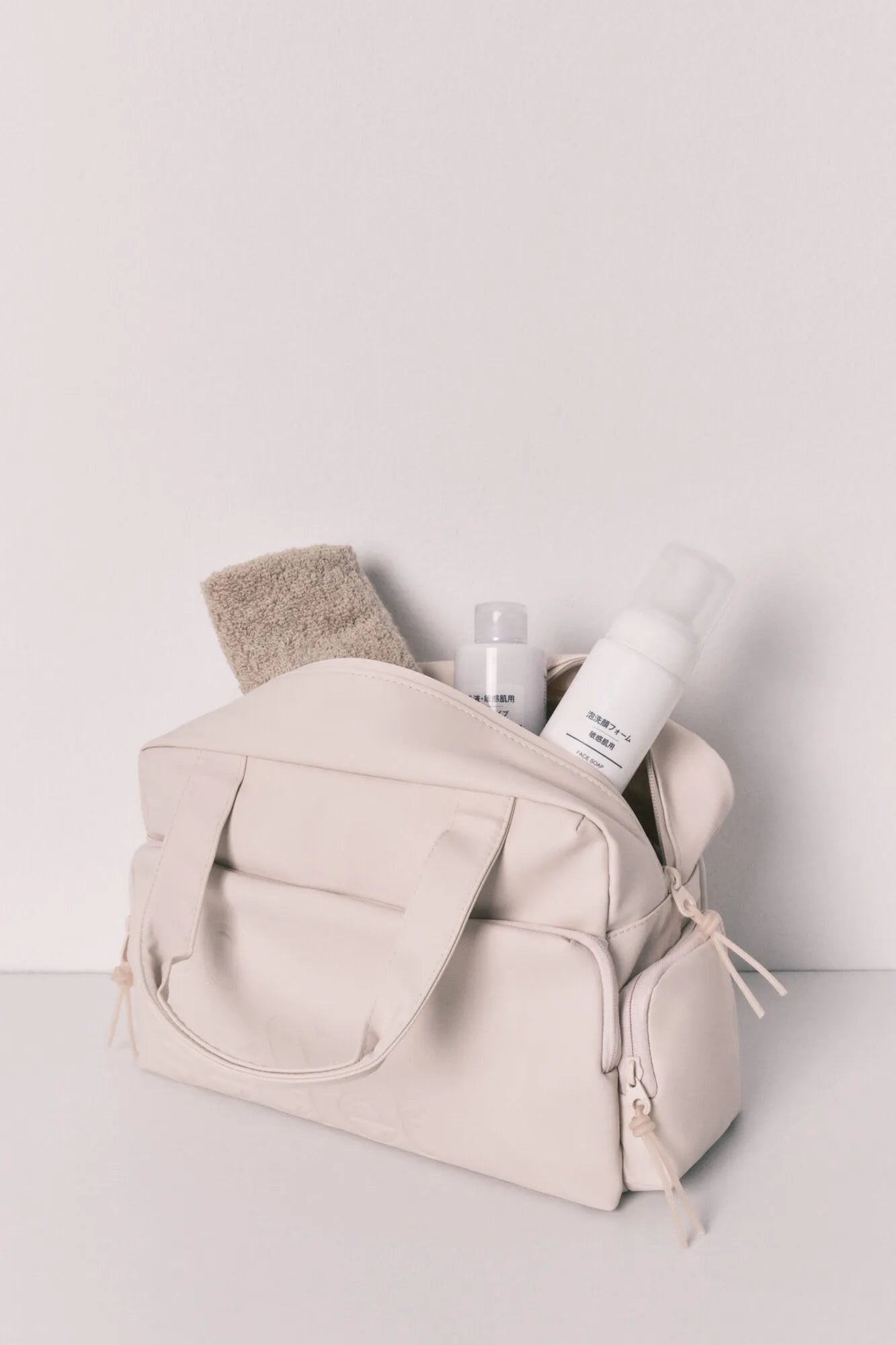 Women Secret_Ivory_White Large Travel Vanity Case_4843026_96_06