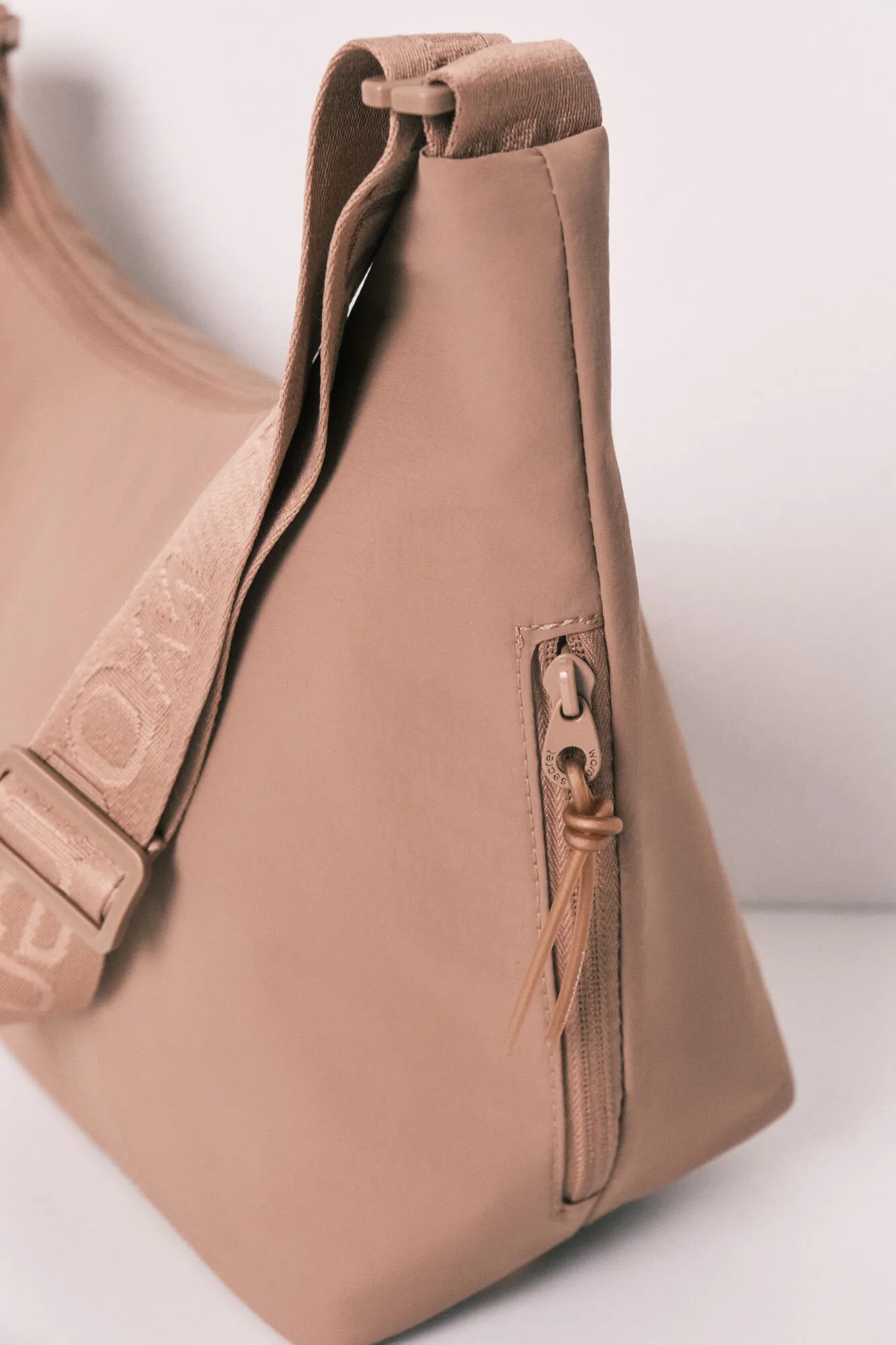 Women Secret_Sand_Brown Thermal Lunch Bag_4843035_38_04