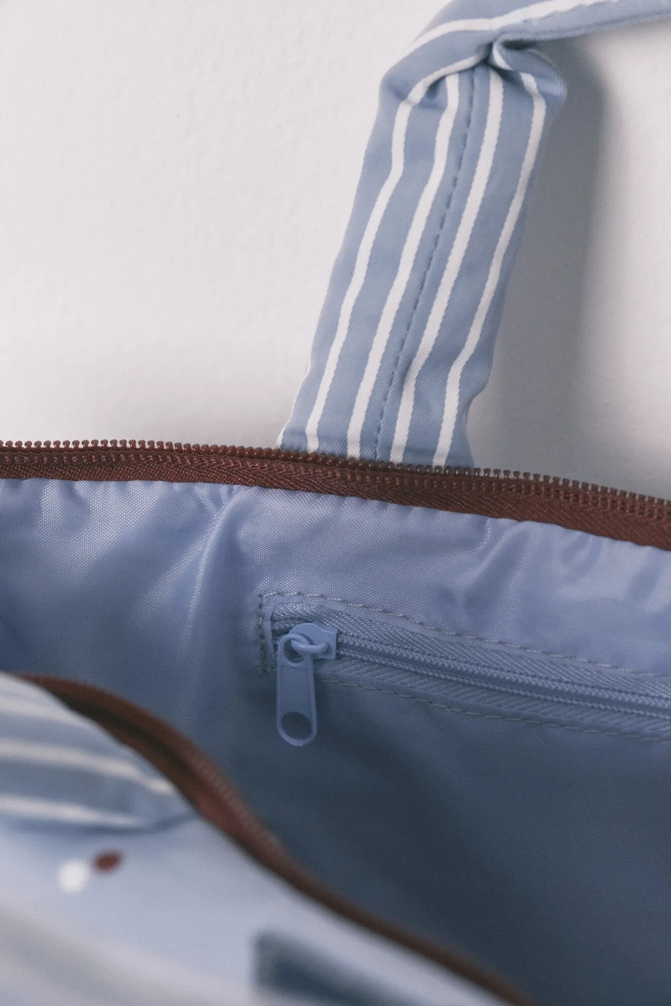 Women Secret_Blue Print_Blue Bird Print Large Vanity Case_4843041_19_02