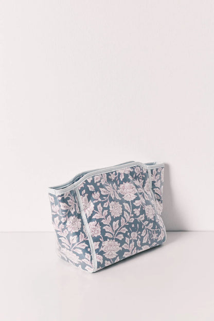 Women Secret Multicoloured Women Blue Medium Floral Print Vanity Case SKU: 4843050_98 Image 01