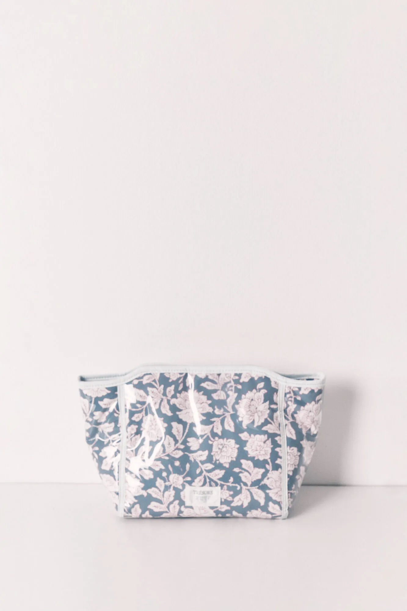 Women Secret Multicoloured Women Blue Medium Floral Print Vanity Case SKU: 4843050_98 Image 06