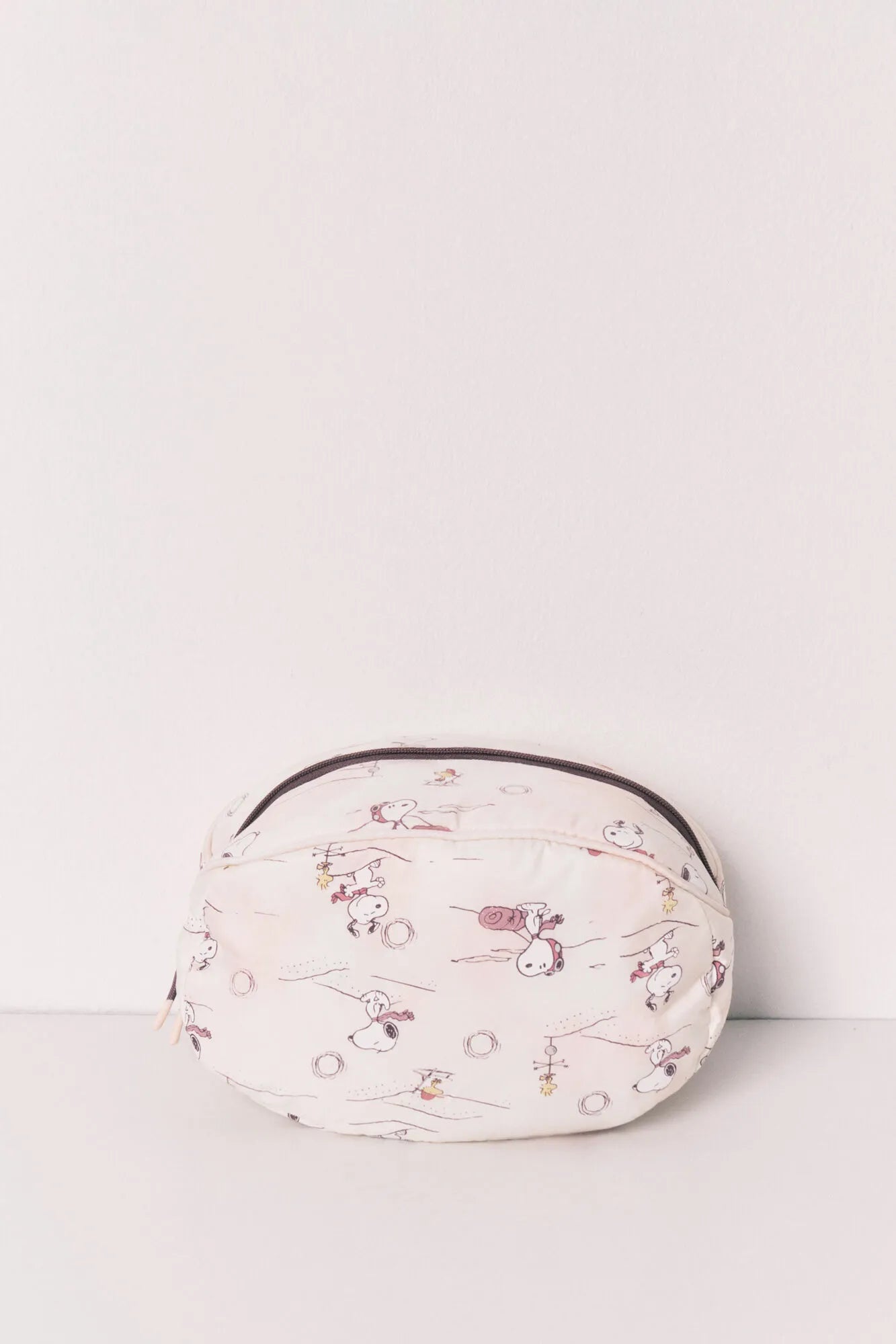 Women Secret Orange Women Pink Medium Vanity Case Snoopy SKU: 4843059_64 Image 01