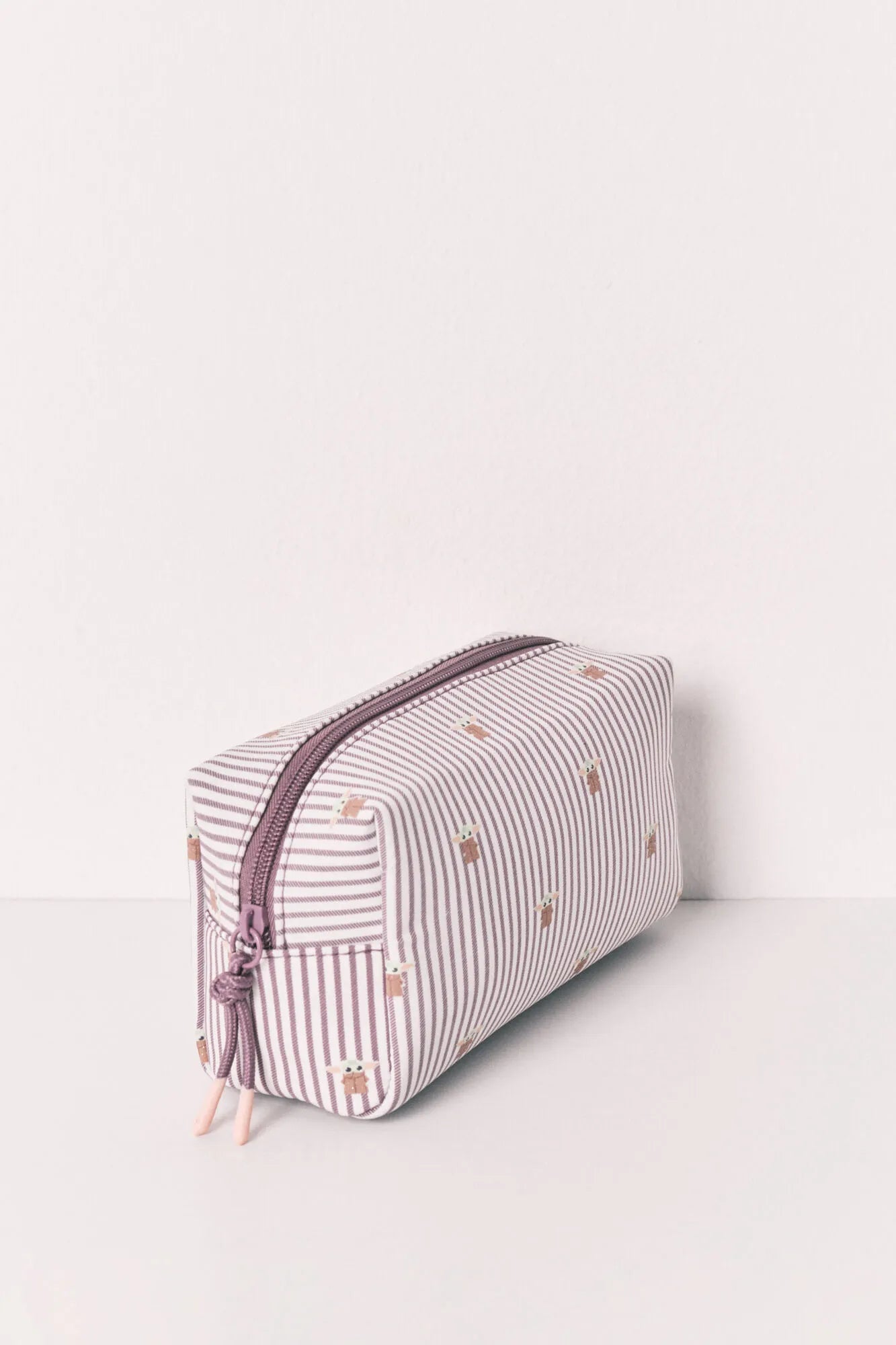 Women Secret Ivory Women Striped Vanity Case Baby Yoda SKU: 4843060_96 Image 05