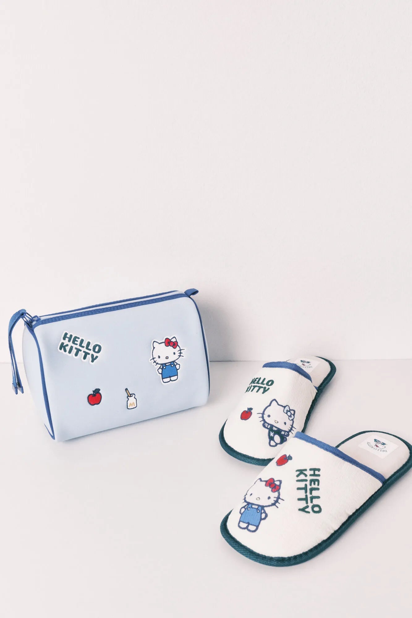 Women Secret Light Blue Women Neoprene Vanity Case Hello Kitty SKU: 4843061_17 Image 06