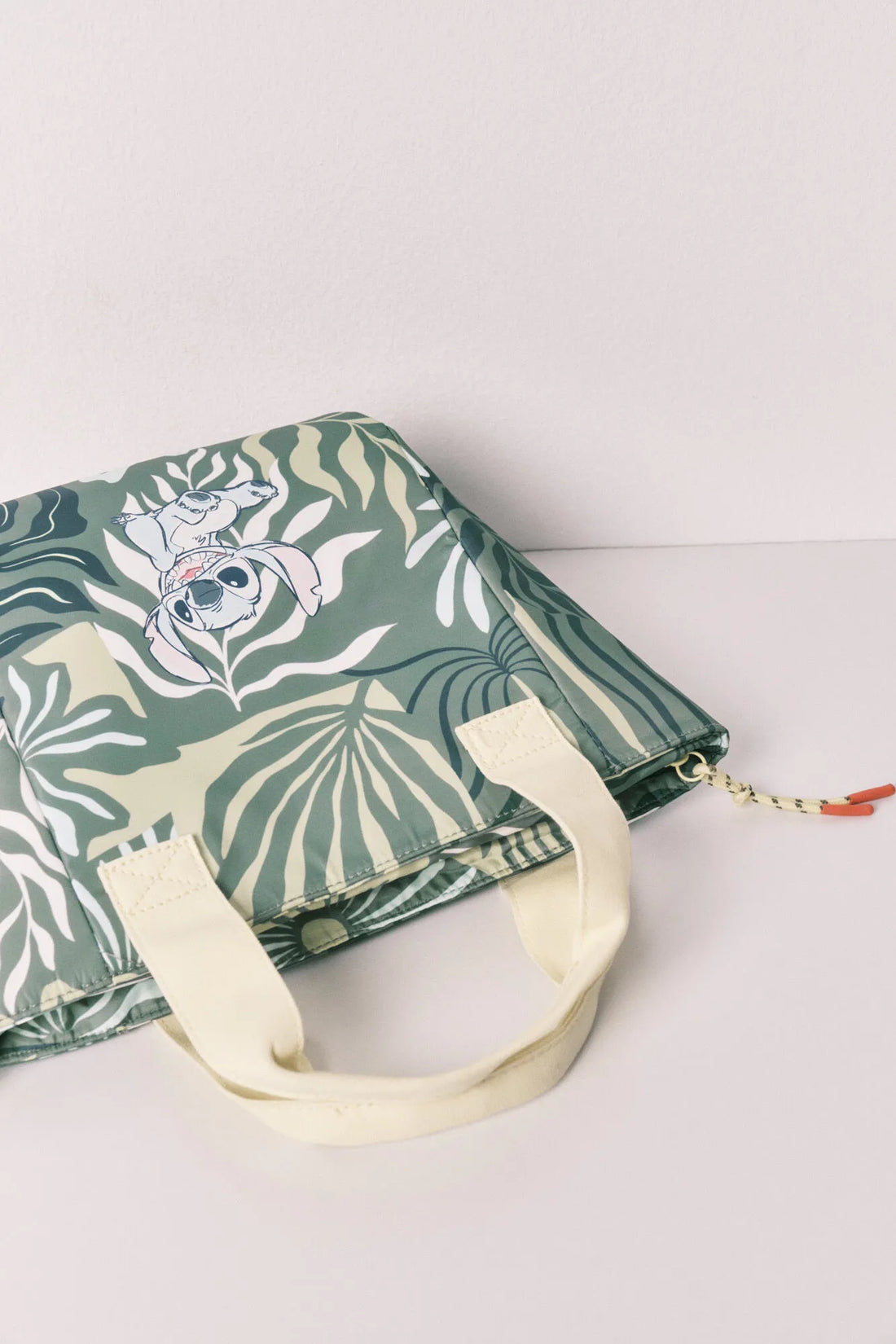 Women Secret Multicoloured Women Stitch Lunch Bag SKU: 4843067_98 Image 02