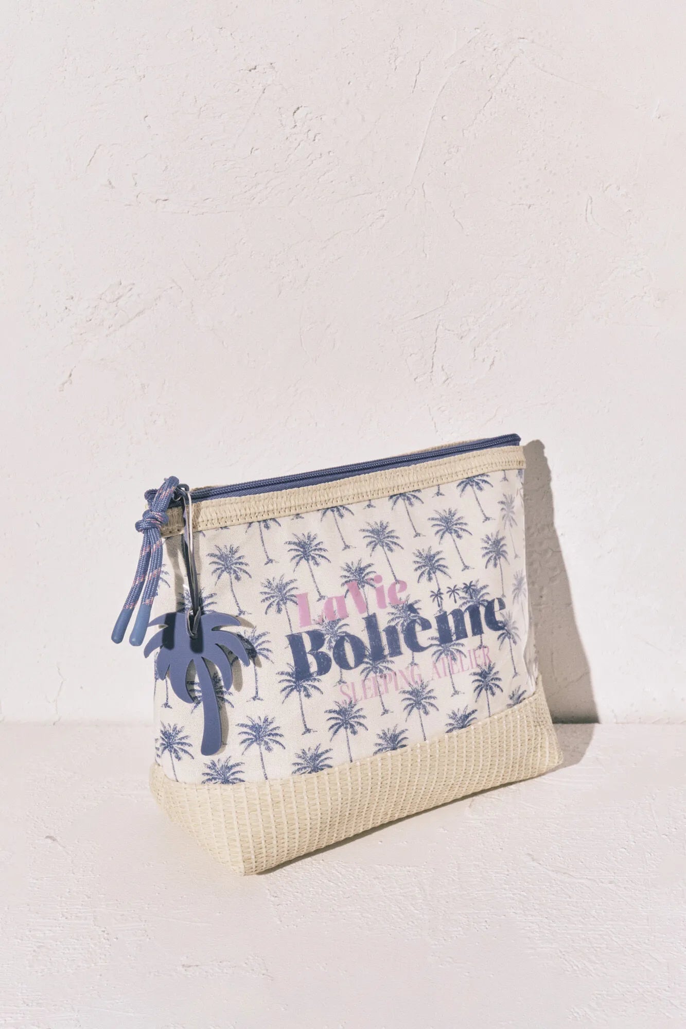 Women Secret Medium Blue Women Palm Tree Raffia Medium Vanity Case SKU: 4843080_15 Image 01