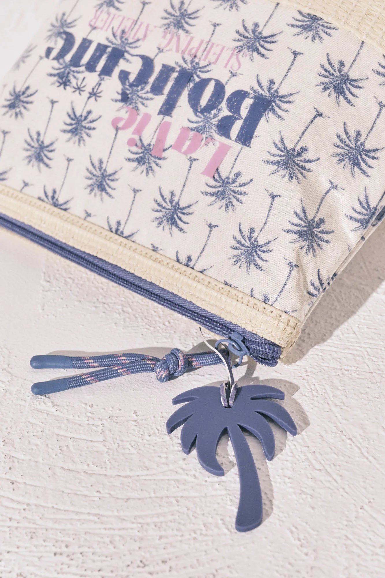 Women Secret Medium Blue Women Palm Tree Raffia Medium Vanity Case SKU: 4843080_15 Image 02