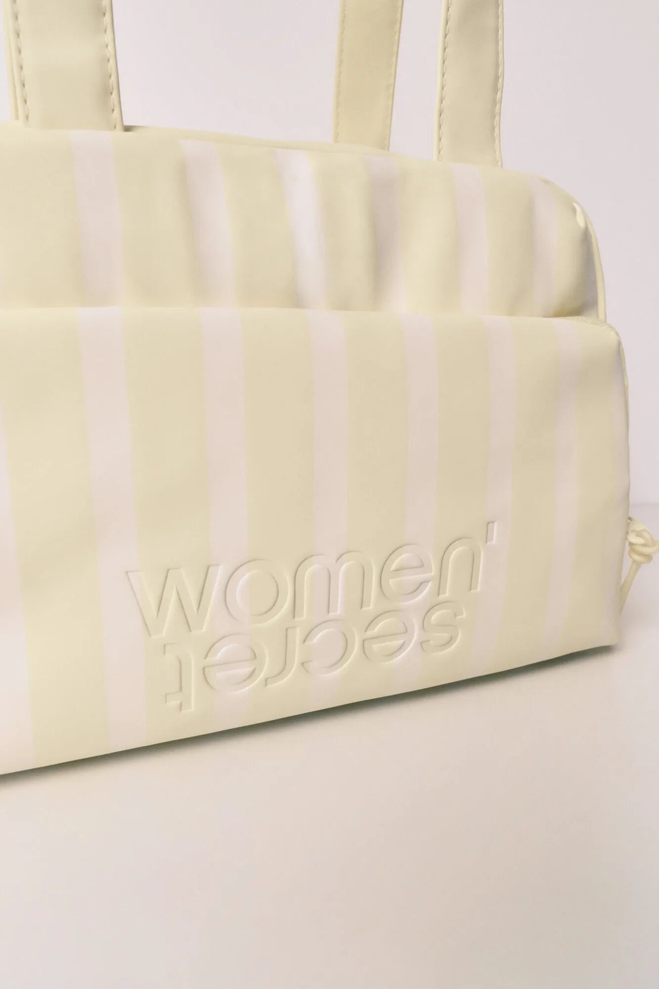 Women Secret Yellow Women Large Zip Vanity Case SKU: 4843090_04 Image 02