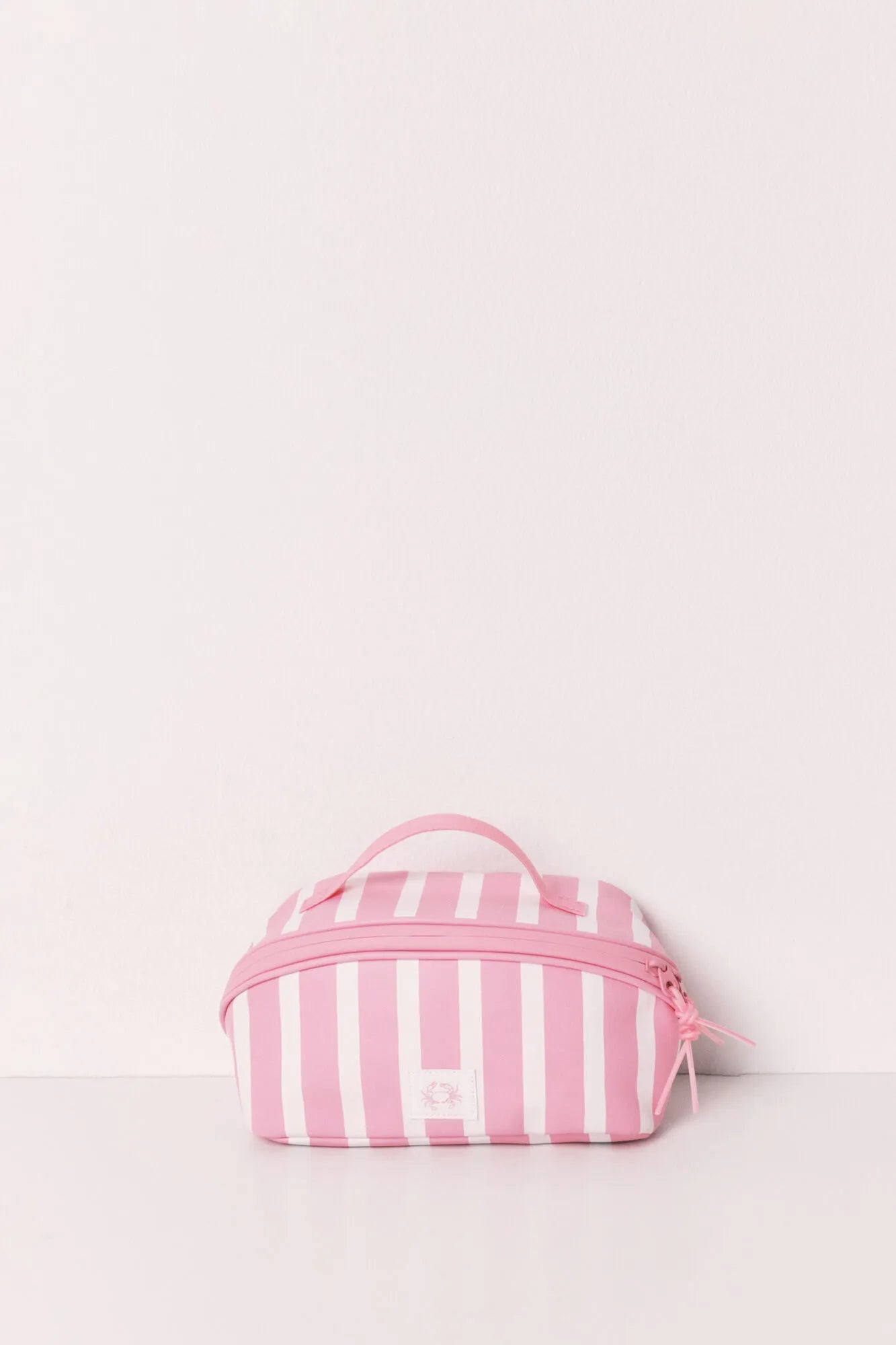 Women Secret Pink Women Pink Striped Medium Vanity Case SKU: 4843091_73 Image 01