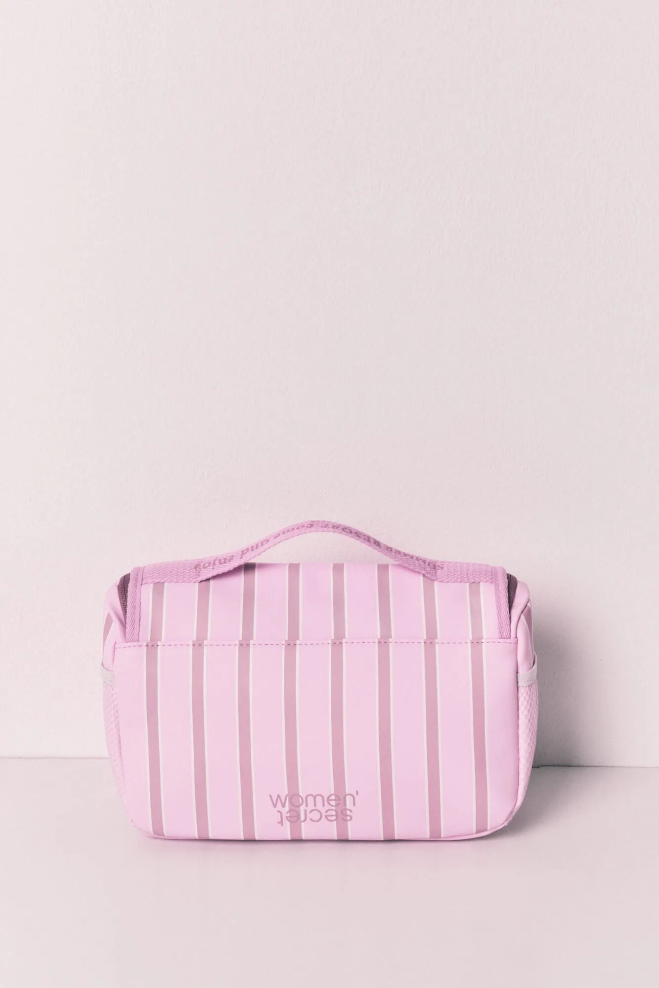 Women Secret Multicoloured Women Smileyworld¨ Hanging Vanity Case SKU: 4843095_98 Image 04