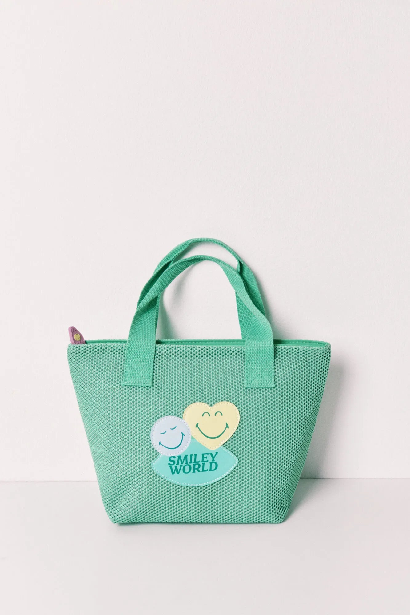 Women Secret Green Women Smileyworld¨ Thermal Lunch Bag SKU: 4843096_21 Image 01