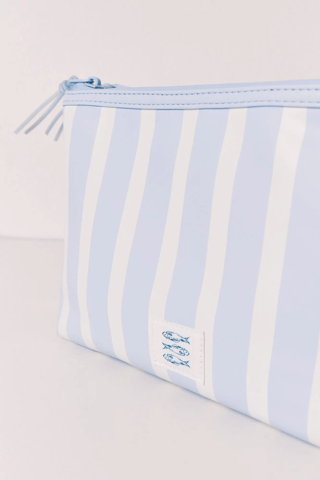 Women Secret Medium Blue Women Blue Striped Medium Vanity Case SKU: 4843105_12 Image 01