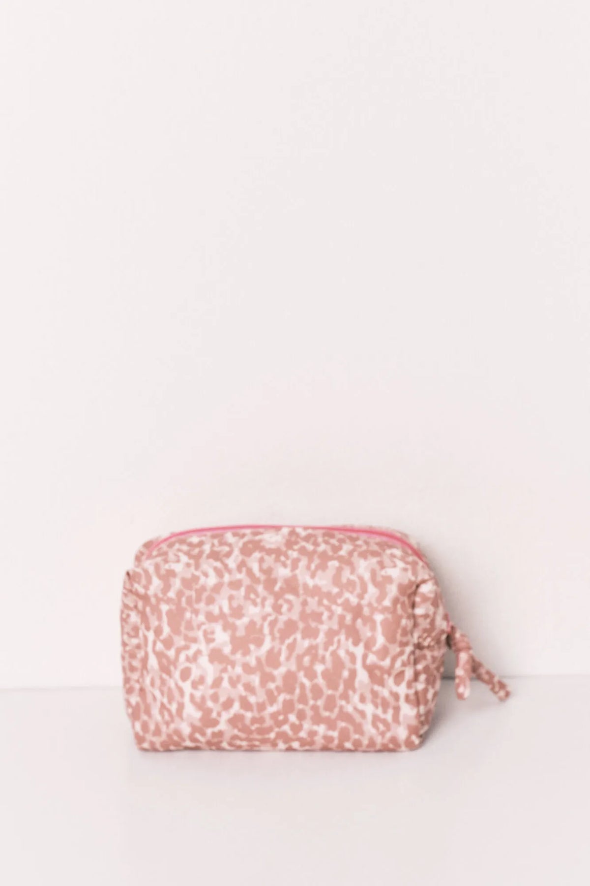 Women Secret Multicoloured Women Animal Print Medium Vanity Case SKU: 4844699_98 Image 04