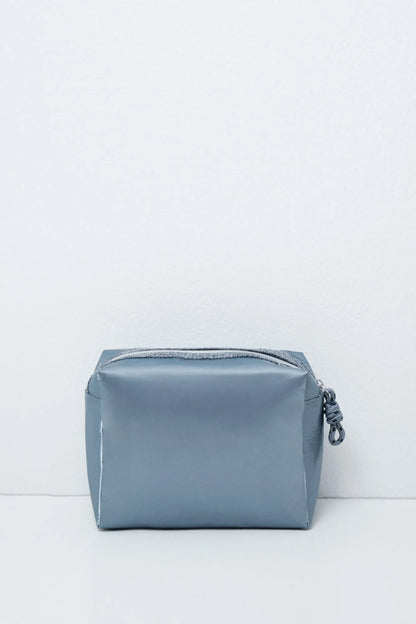 Women Secret Light Blue Women Metallic Blue Puffer Medium Vanity Case SKU: 4844715_16 Image 03