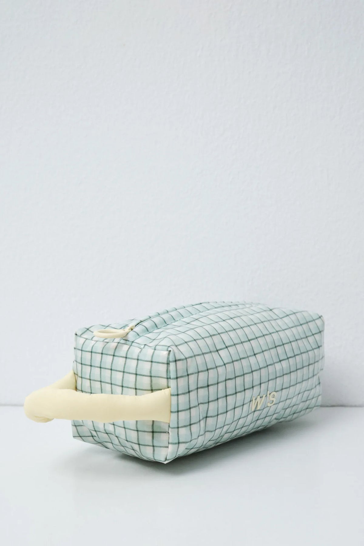 Women Secret Multicoloured Women Plaid Small Vanity Case with Handle SKU: 4844724_98 Image 03
