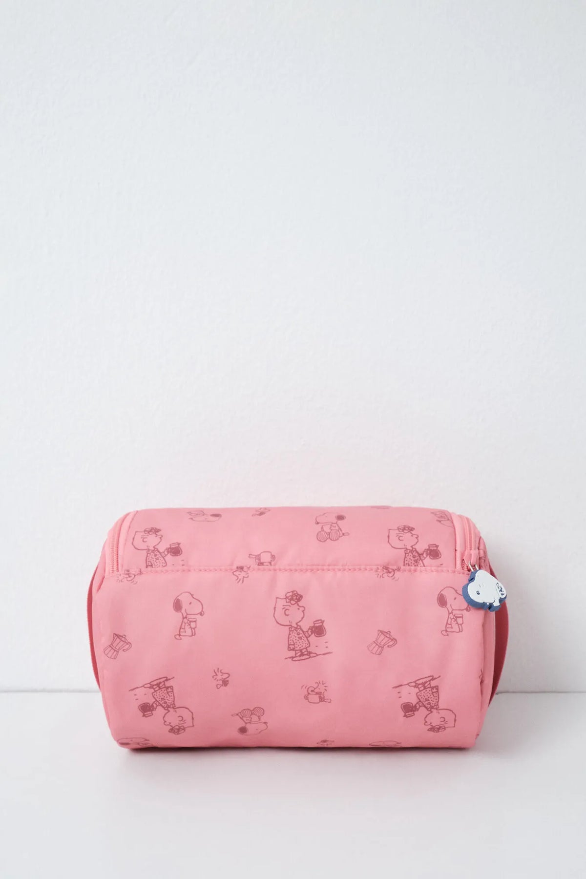 Women Secret Pink Women Snoopy Large Hanging Vanity Case SKU: 4844729_72 Image 03