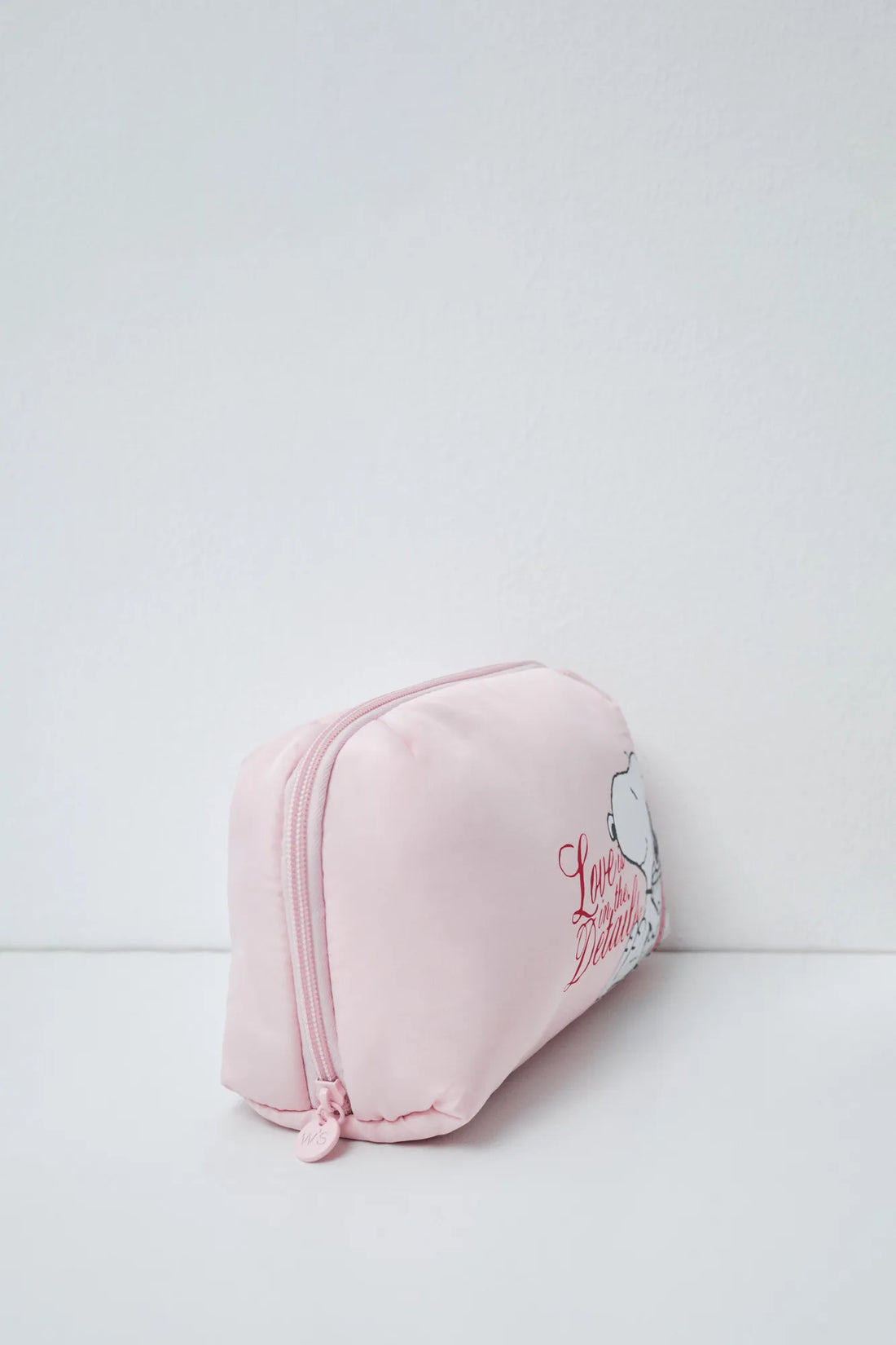 Women Secret Pink Women Pink Snoopy Case Vanity Case SKU: 4844784_70 Image 02