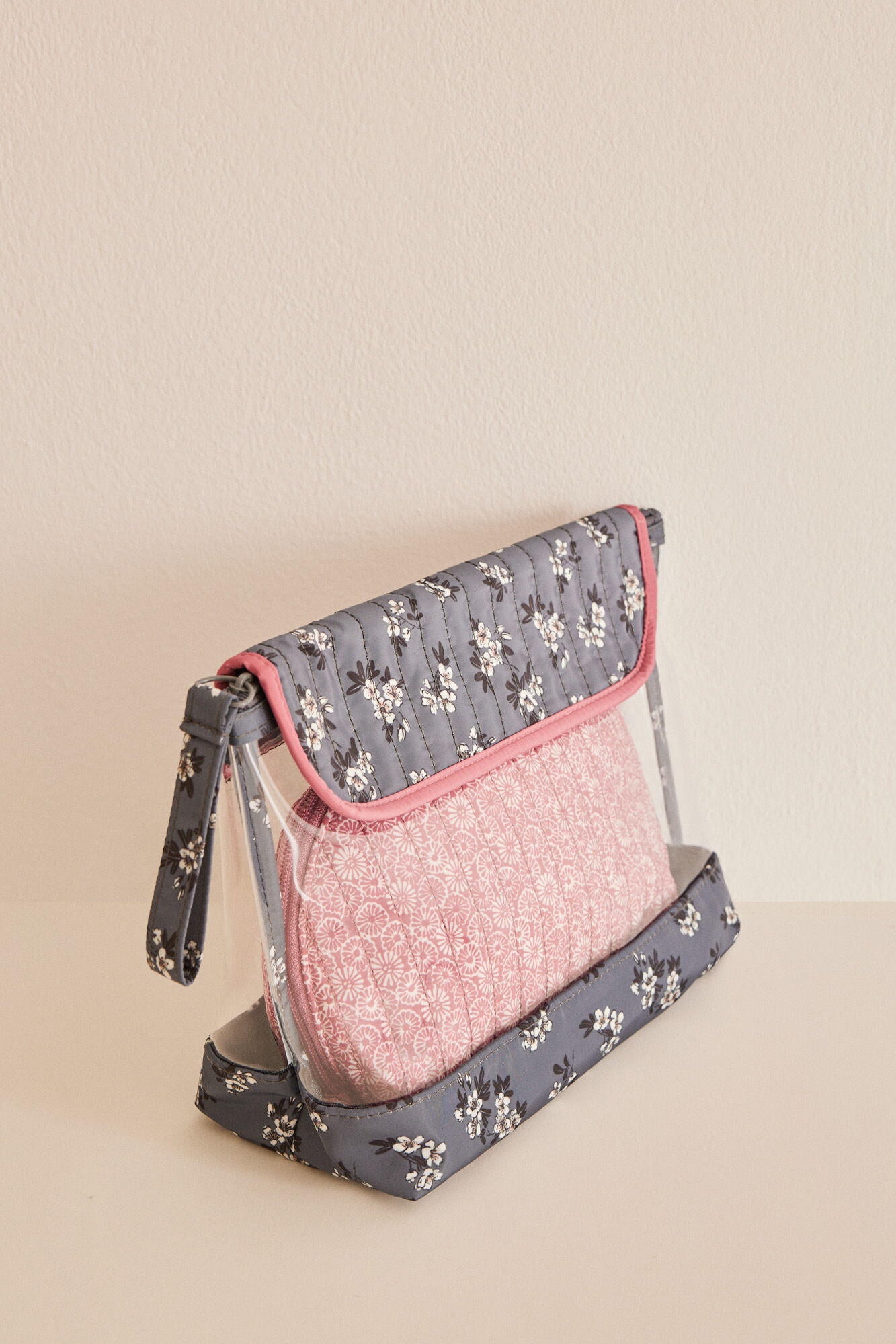 Vanity Case Pack_4847843_41_05
