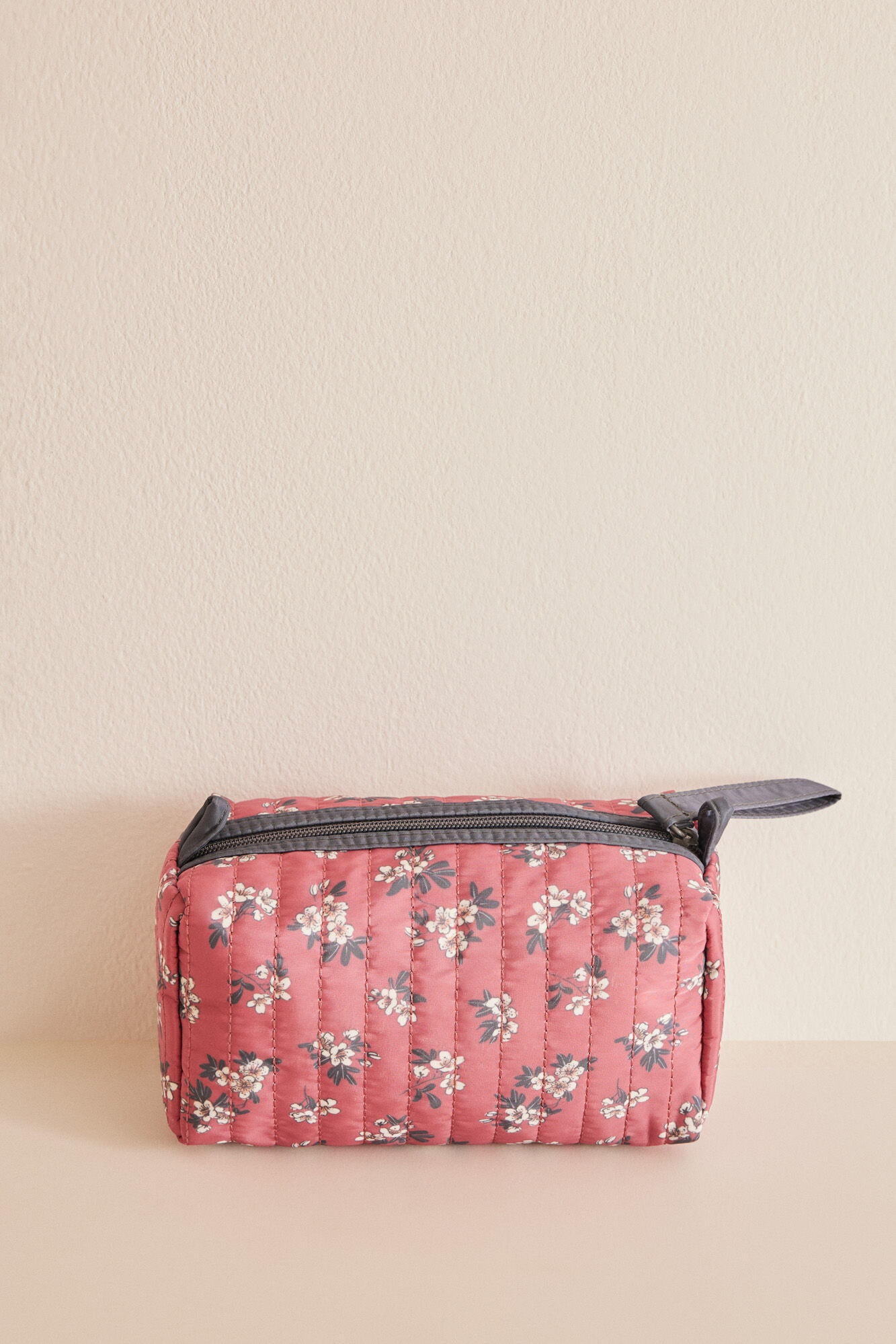 Small Vanity Case_4847844_73_05