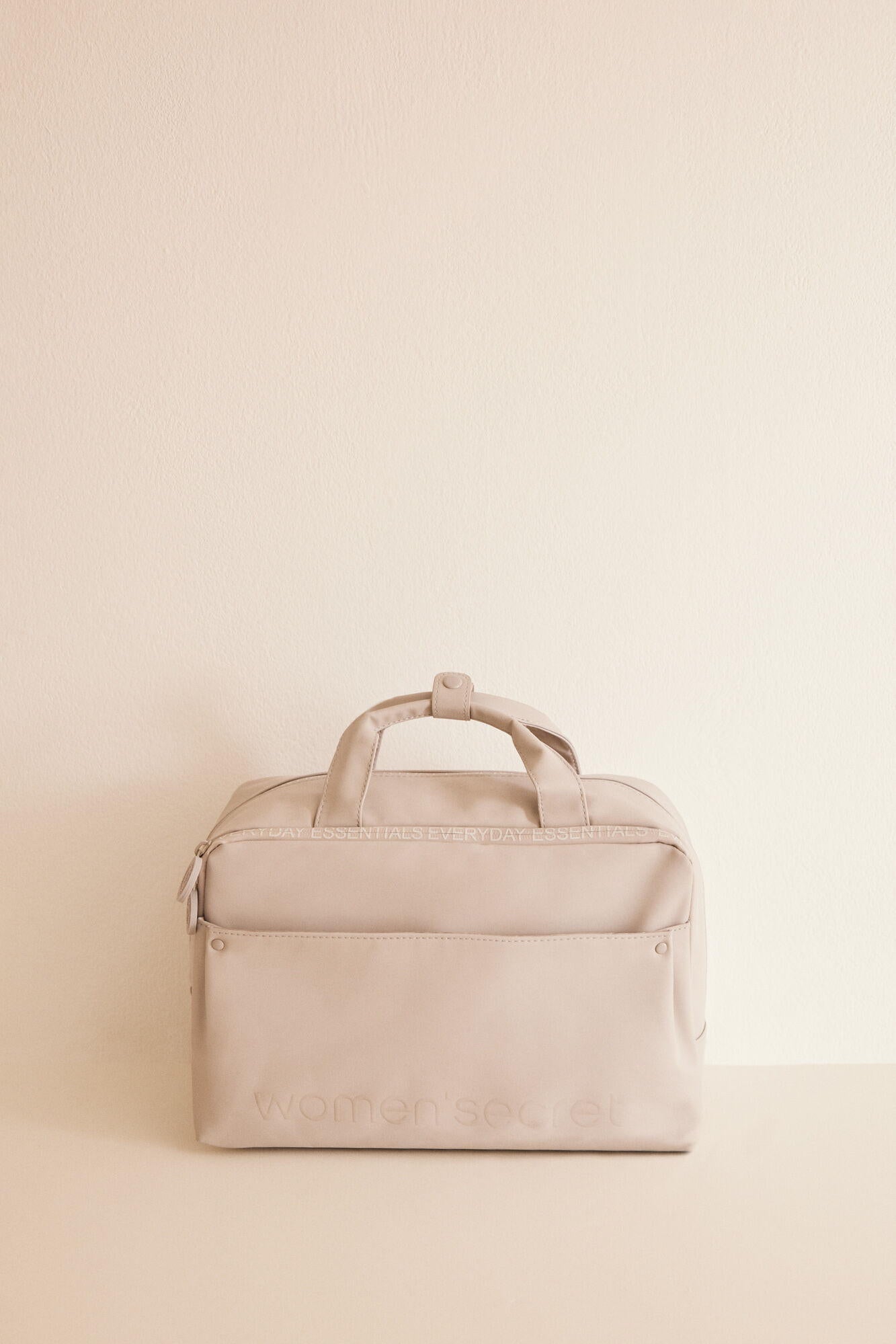 Big Vanity Case_4847858_44_02