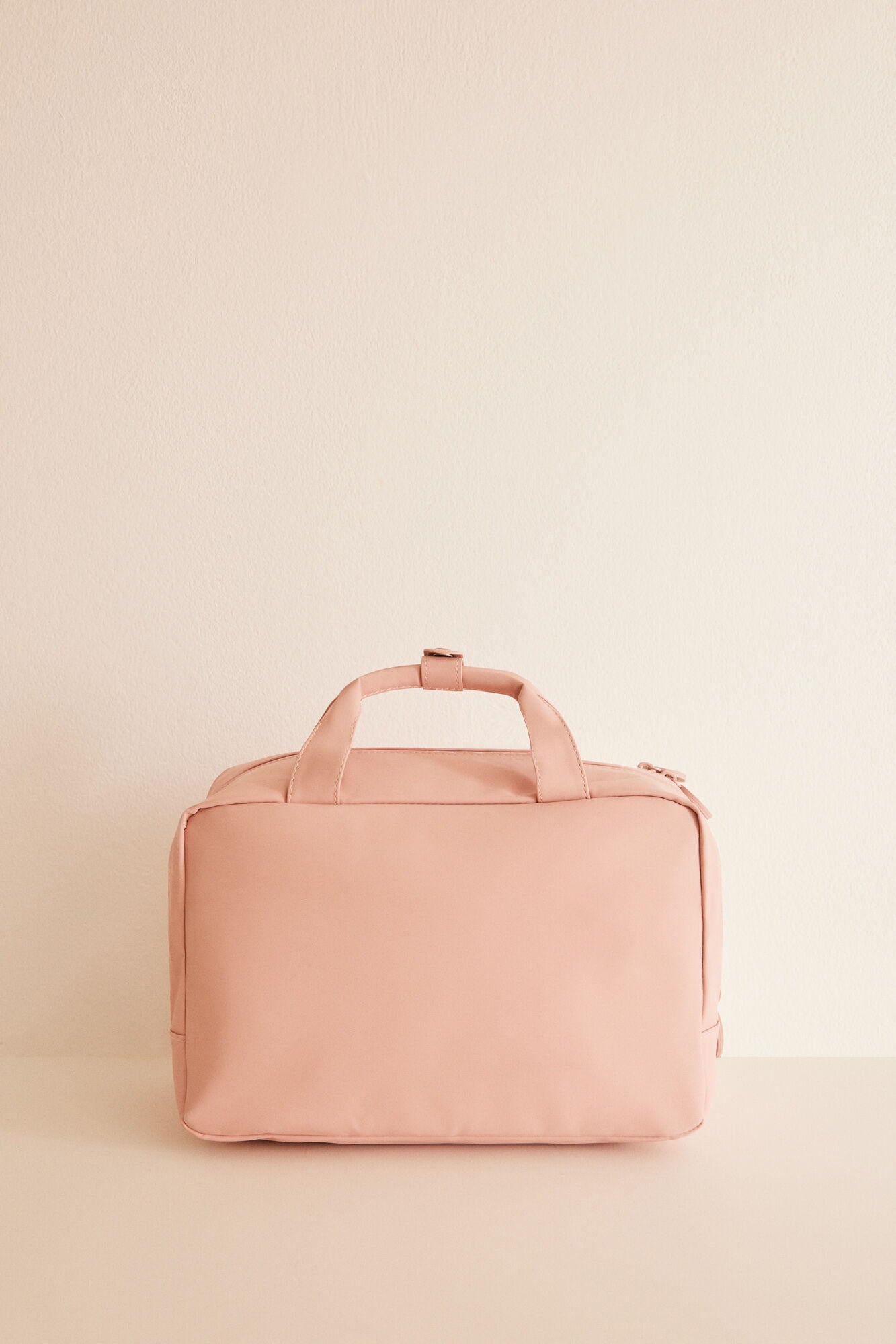 Big Vanity Case_4847861_70_02