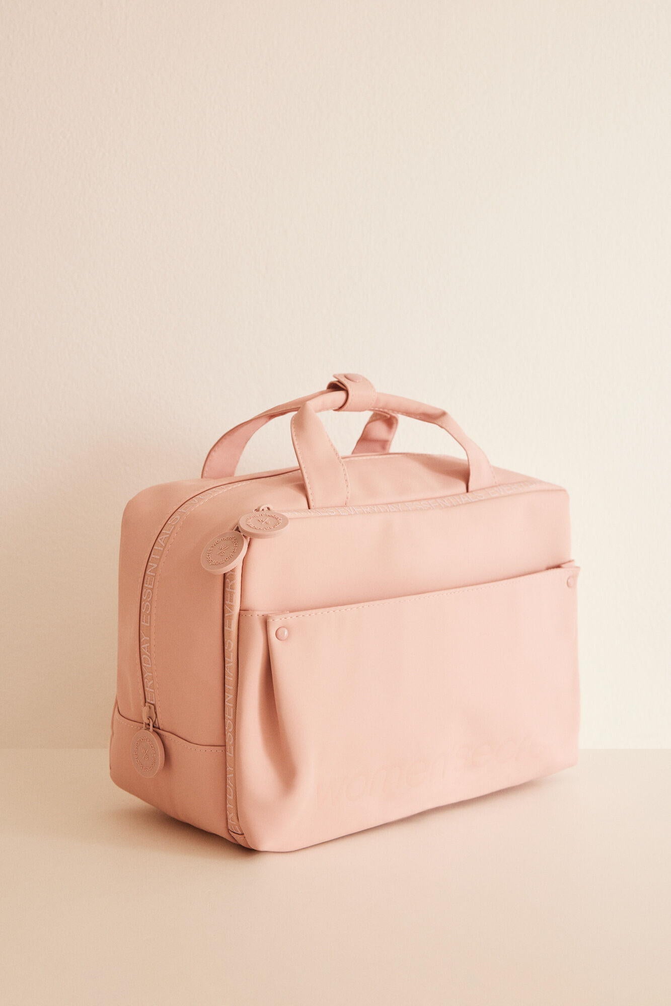 Big Vanity Case_4847861_70_05