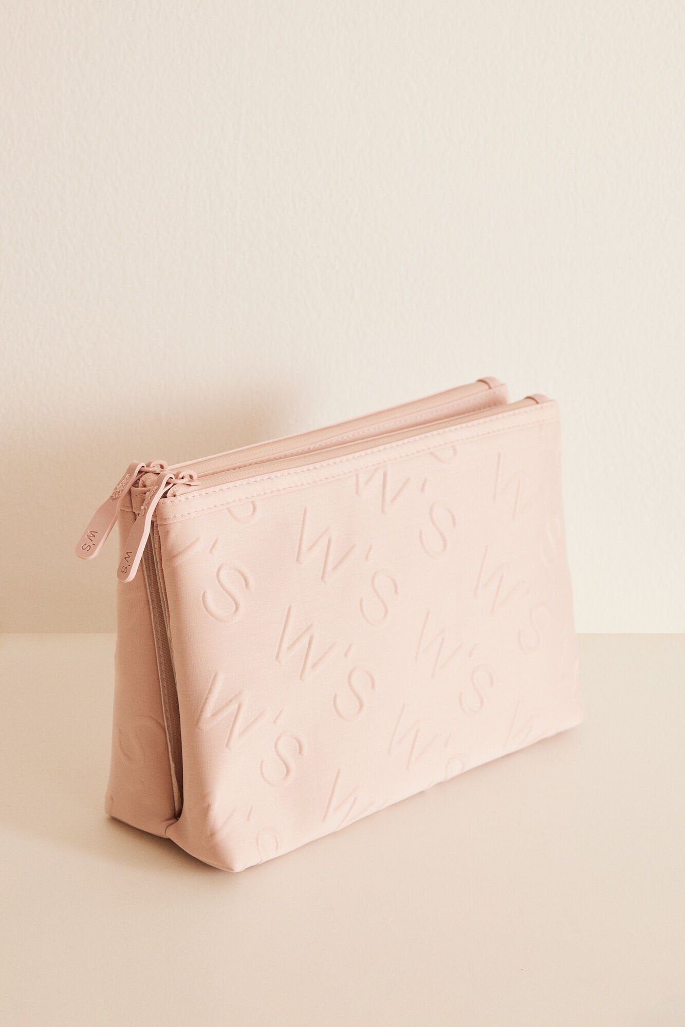 Medium Double Pink Logo Beauty Case_05