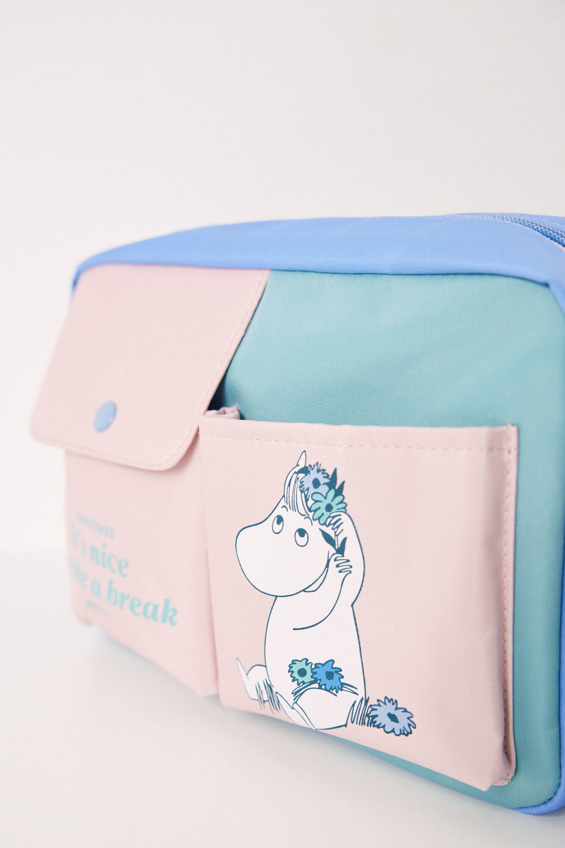 Medium Color Block Moomin Beauty Case_02