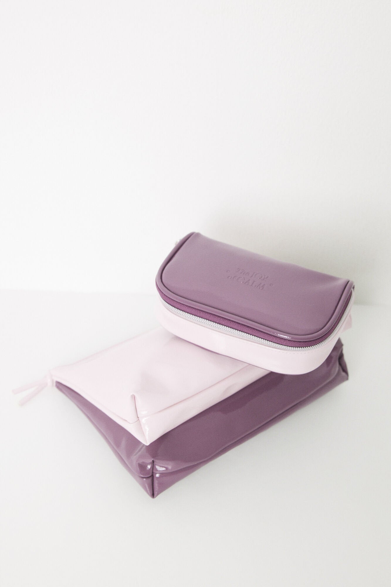 Women Secret_Medium Double Patent Leather Toiletry Bag_4849212_70_06