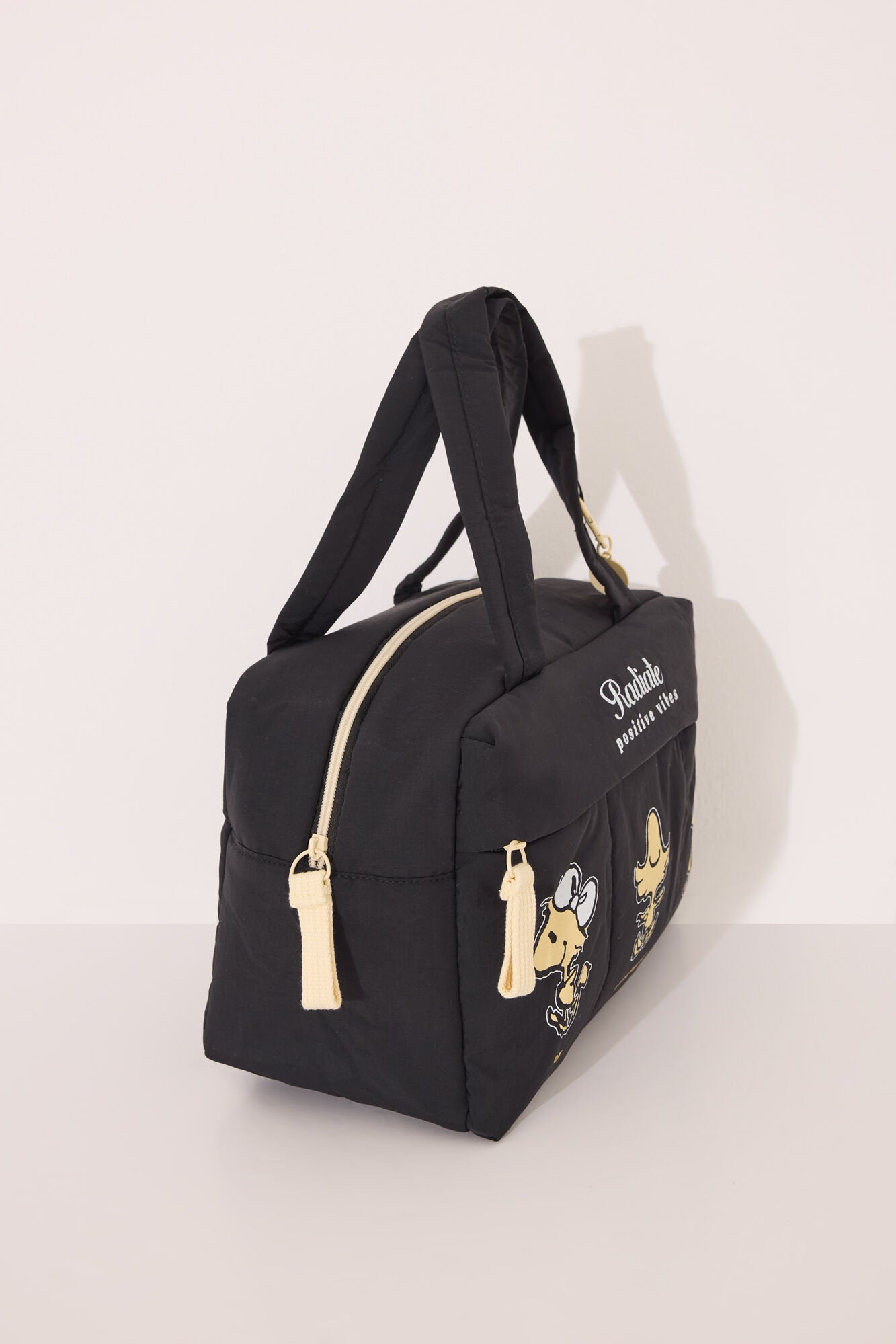 Women Secret_Large Snoopy Black Nylon Vanity Case_4849251_01_06