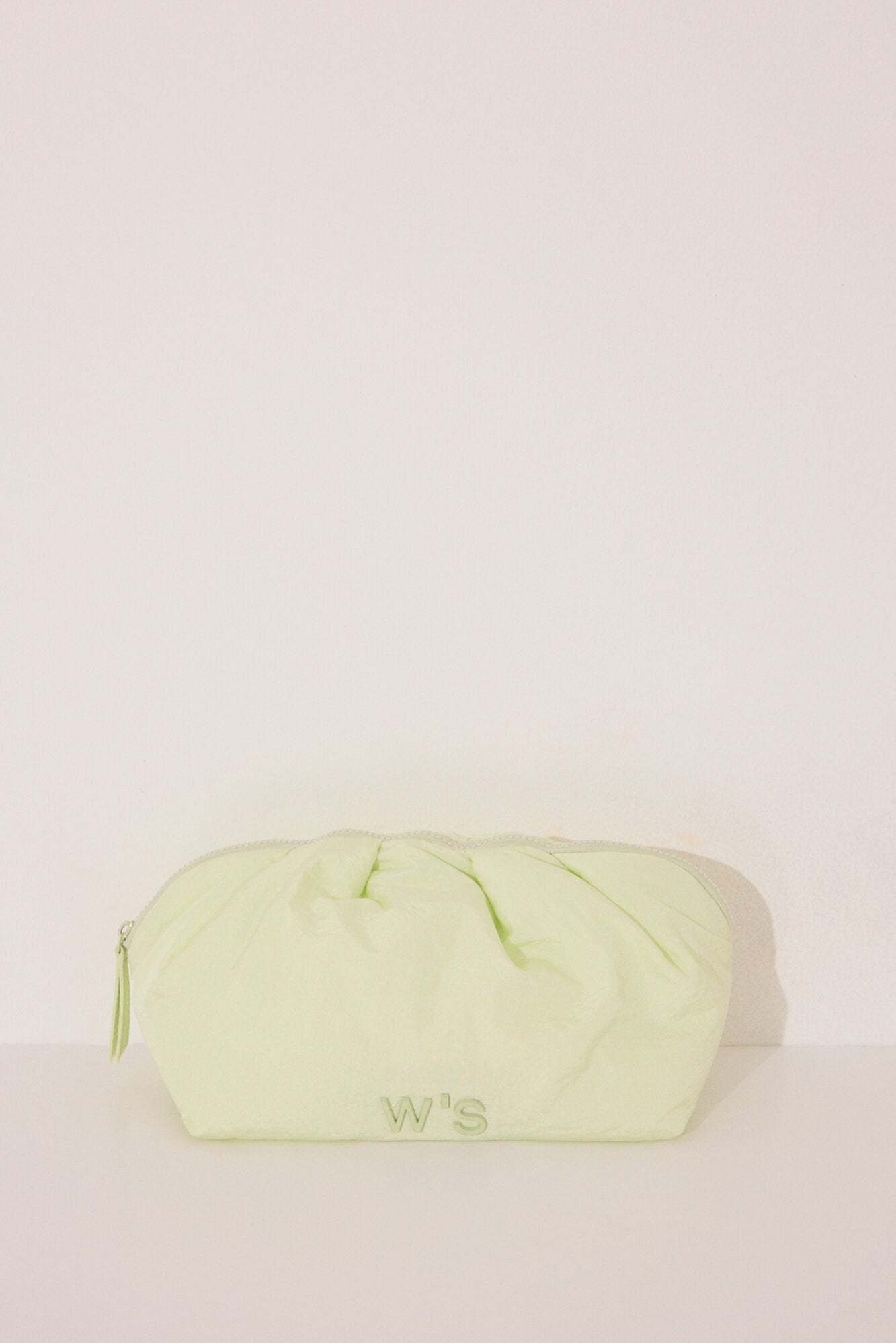 Women Secret_Large Cloud Nylon Vanity Case in Lime Green_4849260_28_04