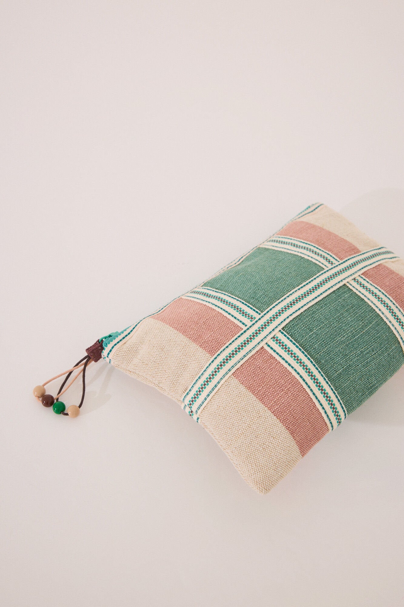 Women Secret_Medium Grey Vanity Case_4849268_98_01