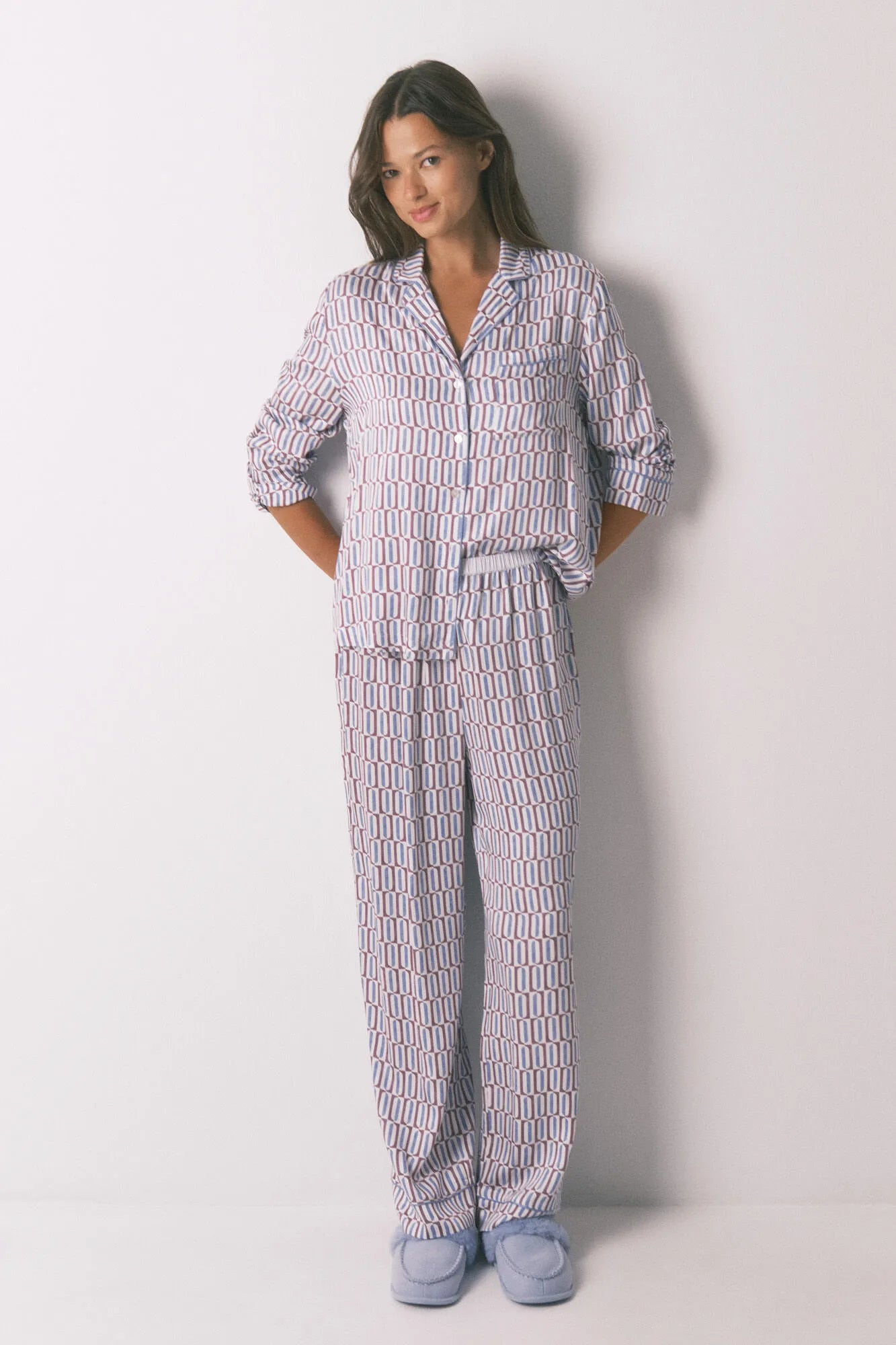 Women Secret_Printed_Long Satin Classic Pyjamas with Geometric Print_4852102_69_05