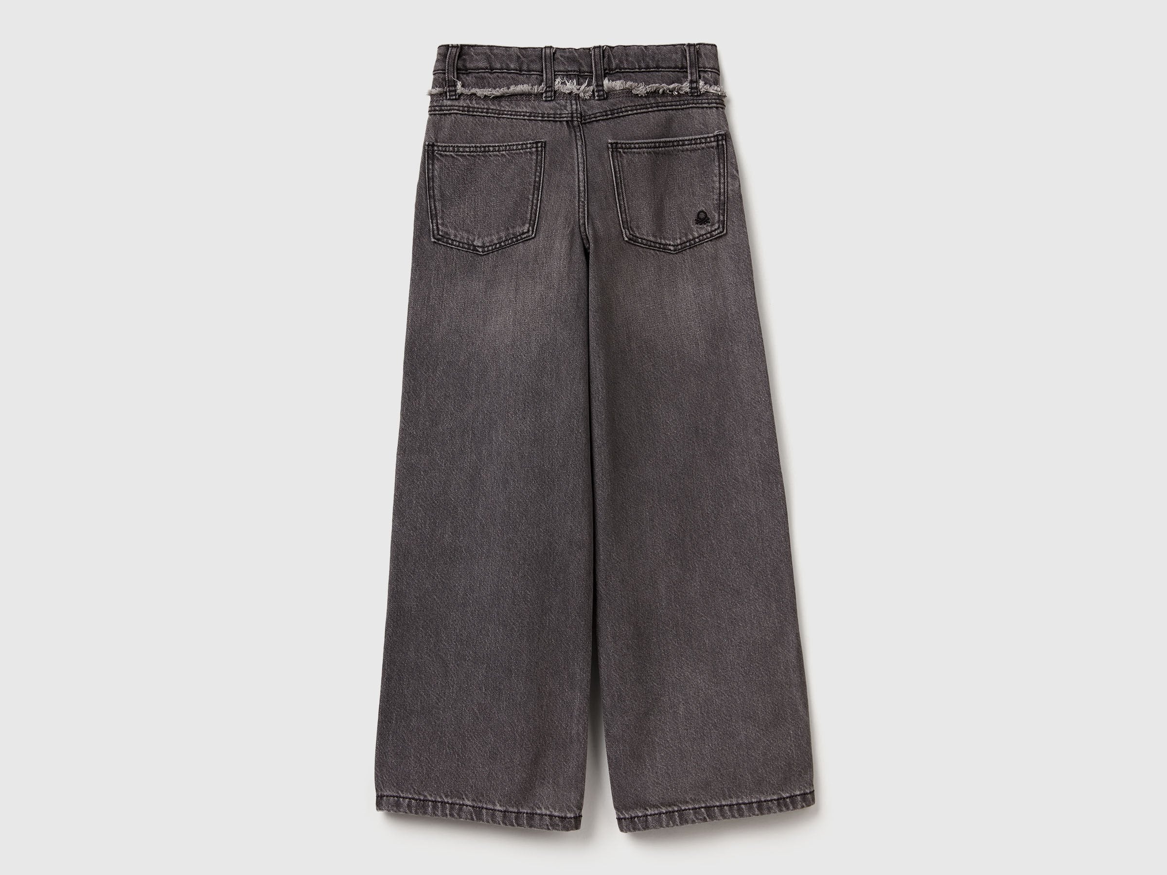 Benetton_Black_Straight Fit Jeans_488PCE04B_700_02