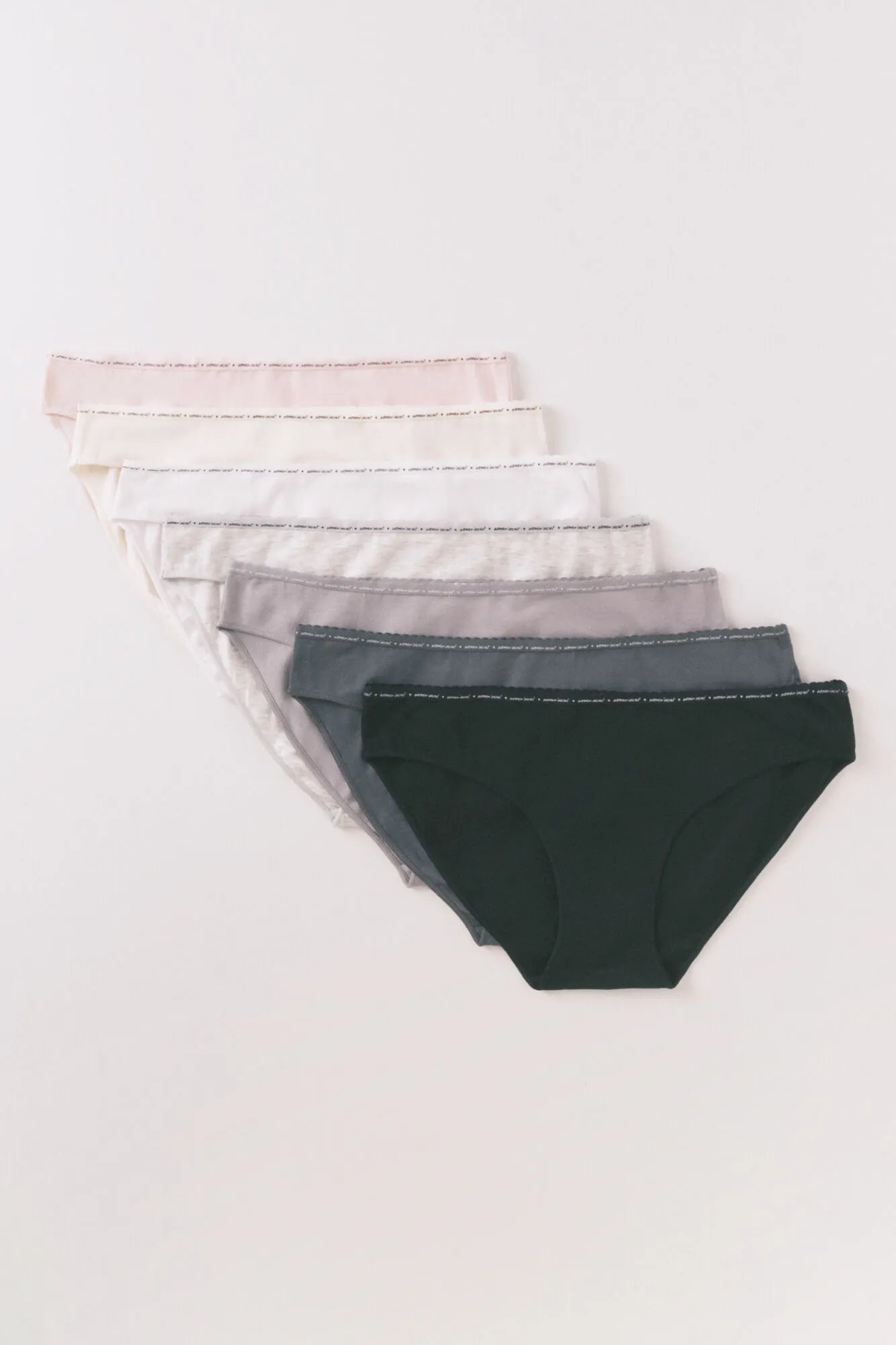 Women Secret_White Print_Pack of 7 Classic Neutral Cotton Panties with Logo_4932688_97_01