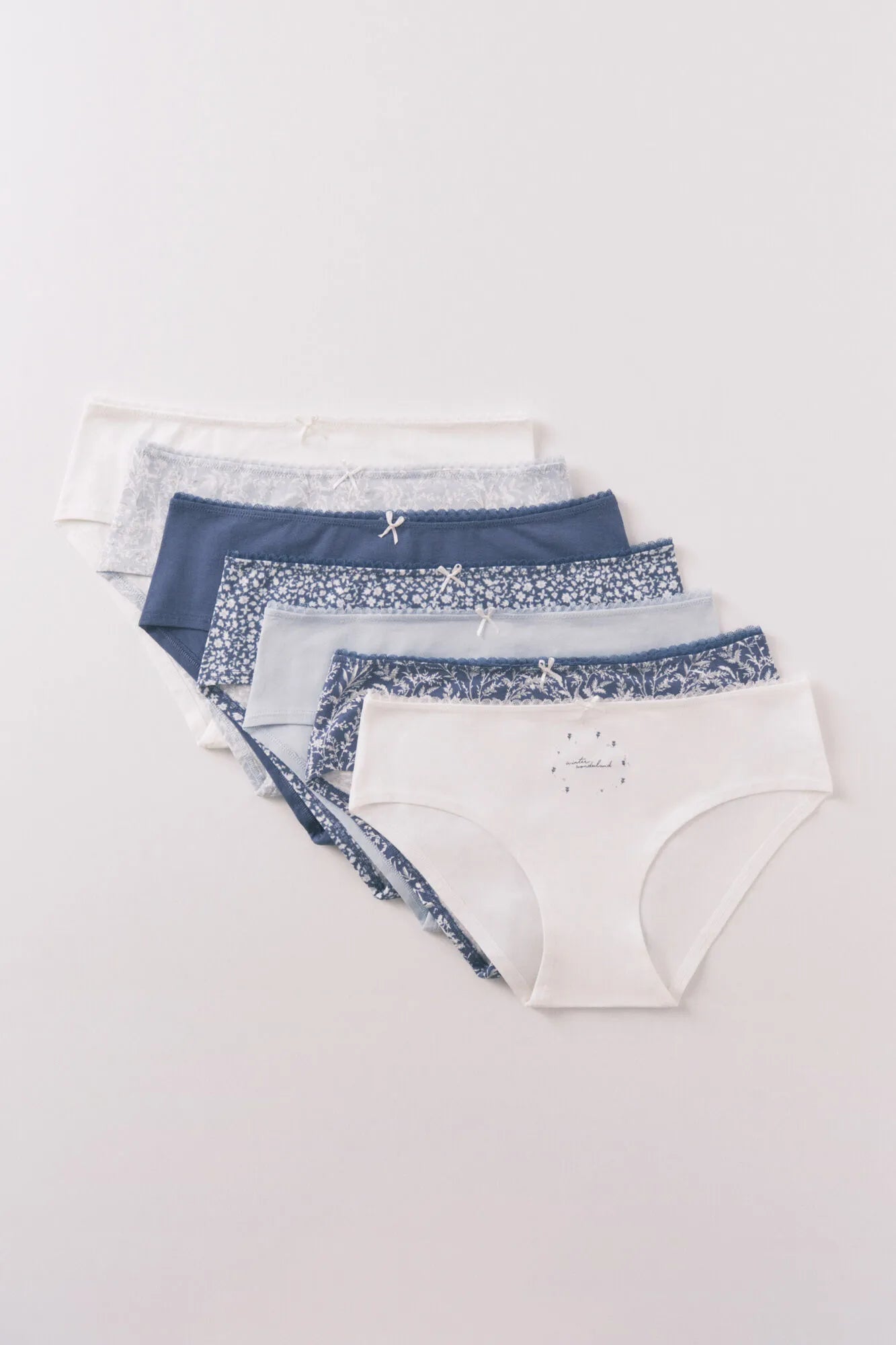 Women Secret_Blue Print_Pack of 7 Panties Culottes with Christmas Print_4932691_19_04