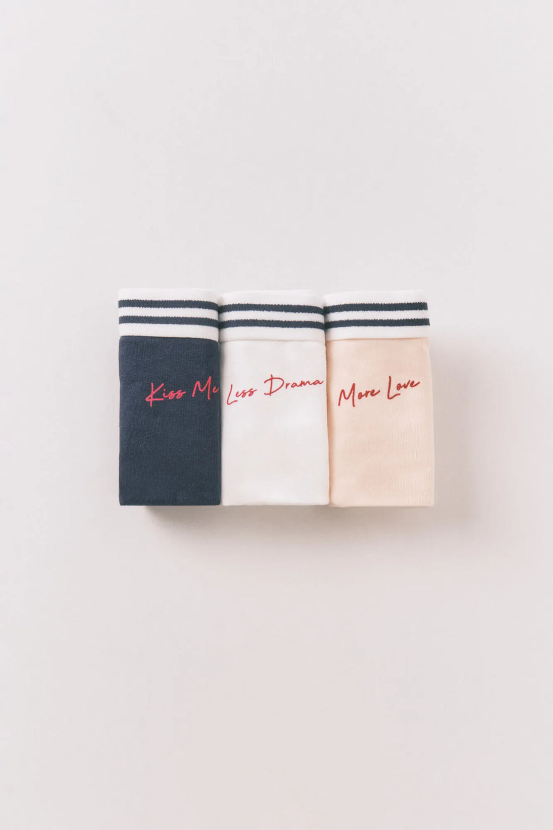 Women Secret_White Print_Cotton 3-Pack Classic Printed Message Panties_4933611_97_03