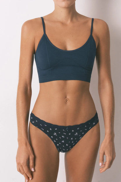 Women Secret_Multicoloured_3-Pack Classic Cotton Lace Bow Panties_4933613_98_01