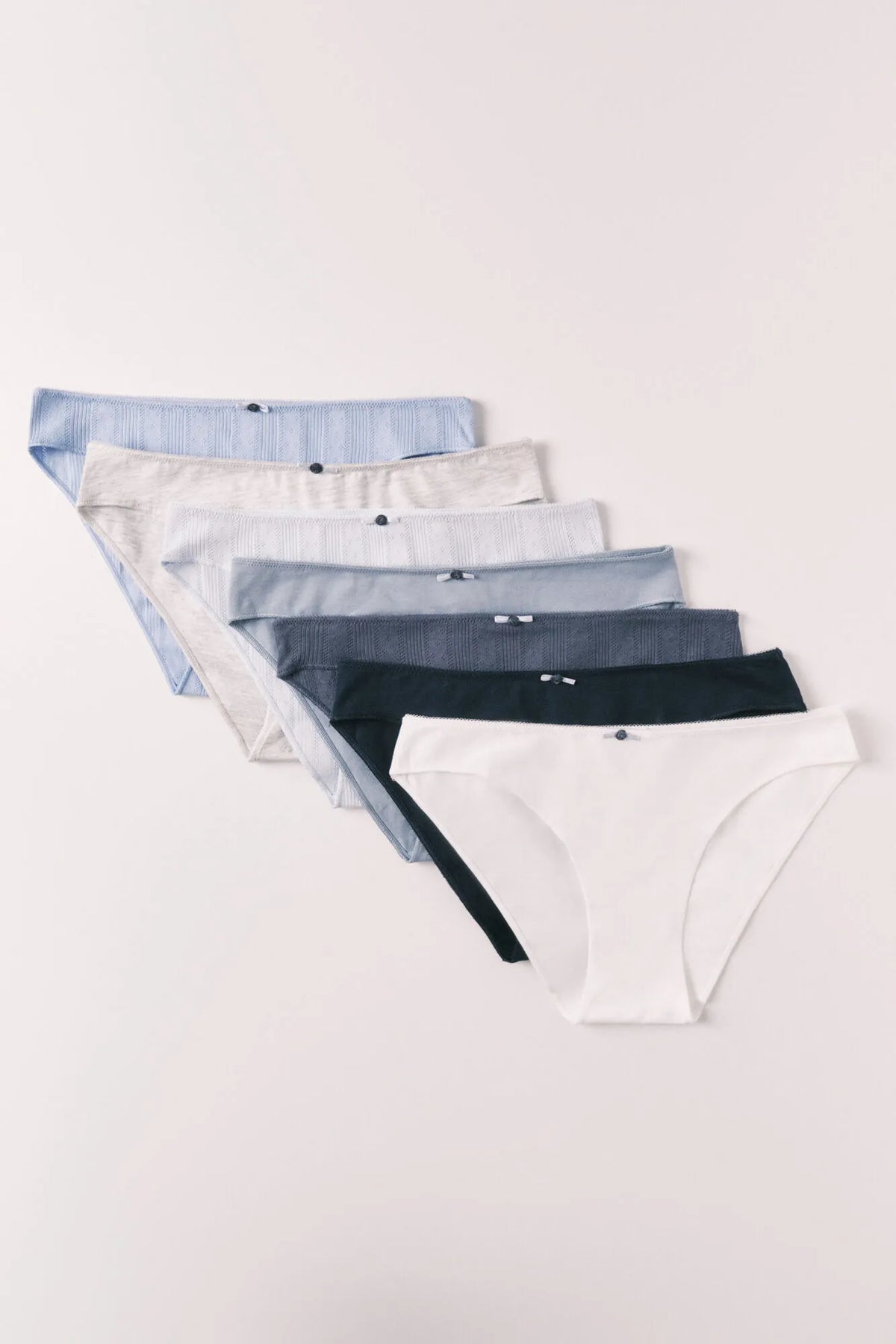 Women Secret White Print Women Multicoloured Cotton Pointelle Classic Panties 7-Pack SKU: 4934527_97 Image 01
